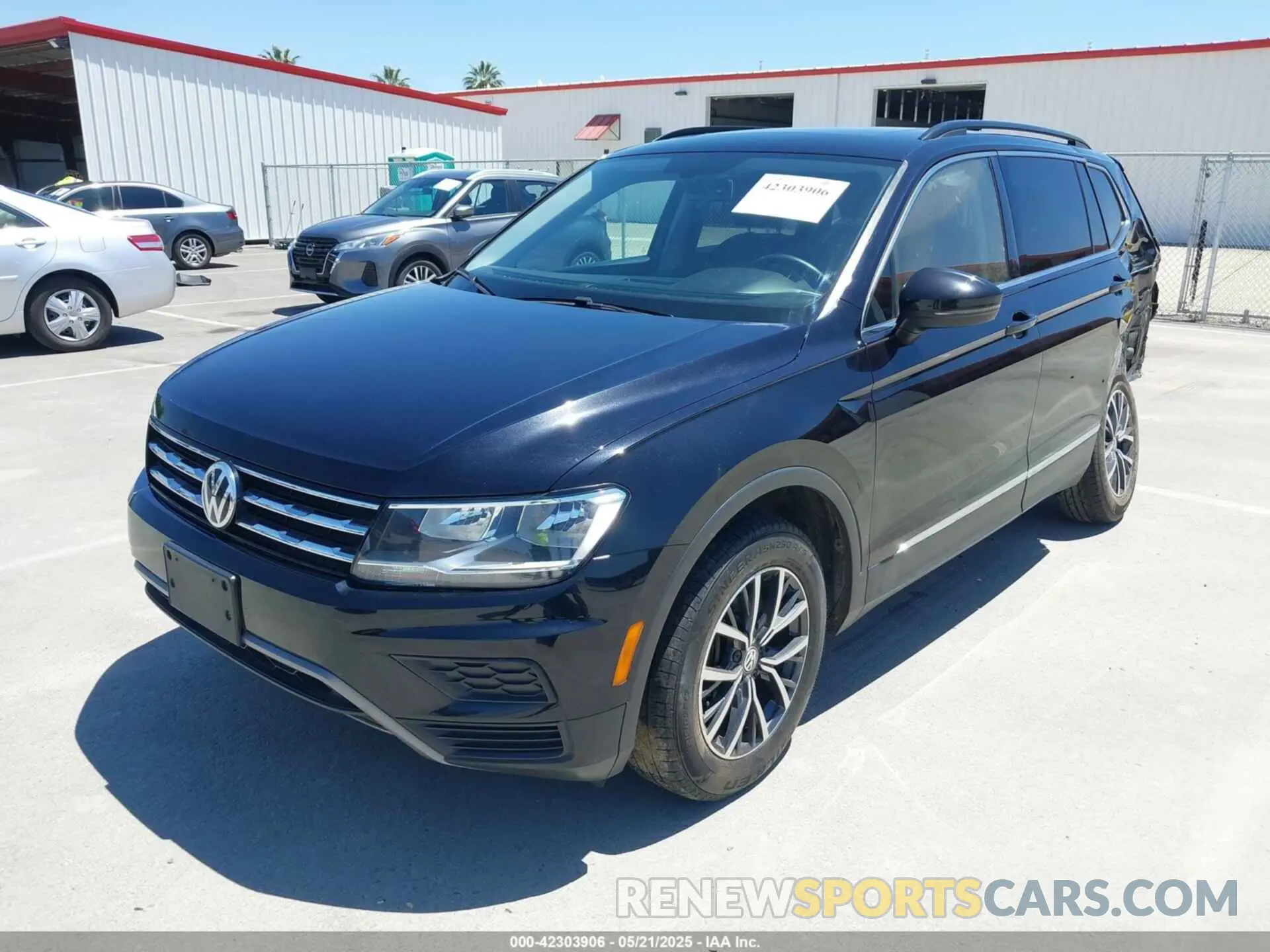 2 Фотография поврежденного автомобиля 3VV3B7AX1LM158247 VOLKSWAGEN TIGUAN 2020