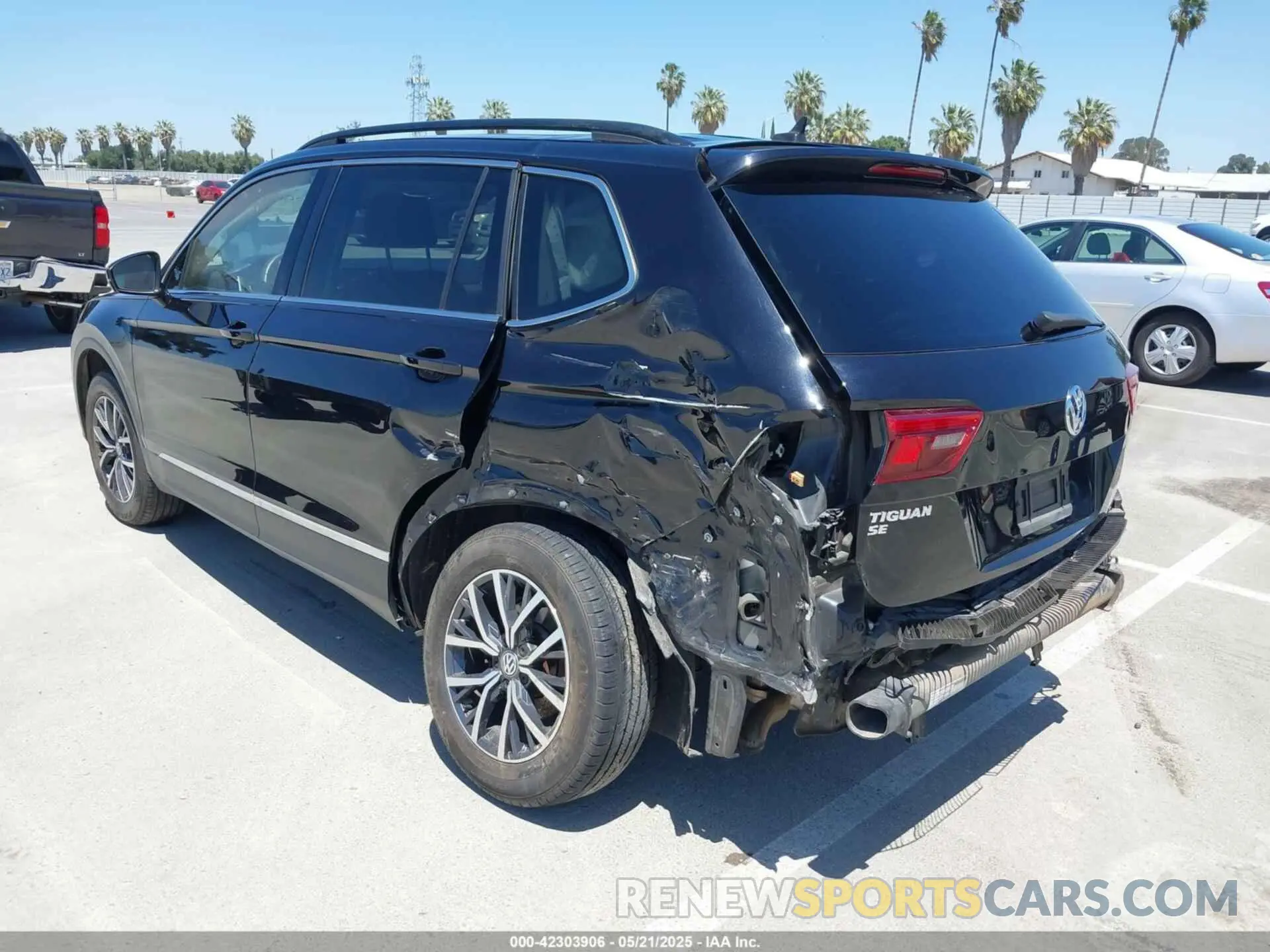 3 Фотография поврежденного автомобиля 3VV3B7AX1LM158247 VOLKSWAGEN TIGUAN 2020