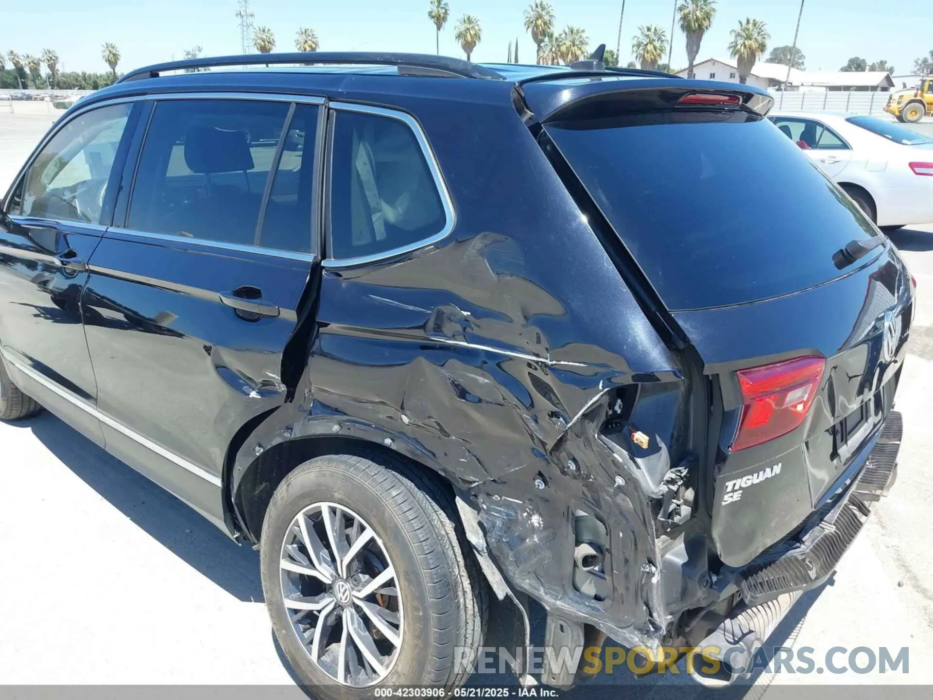 6 Фотография поврежденного автомобиля 3VV3B7AX1LM158247 VOLKSWAGEN TIGUAN 2020