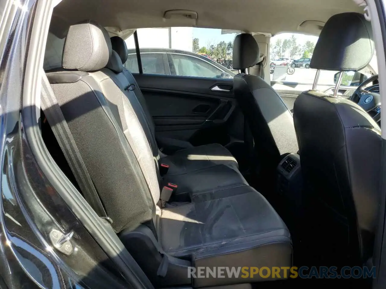 11 Photograph of a damaged car 3VV3B7AX2LM105721 VOLKSWAGEN TIGUAN 2020