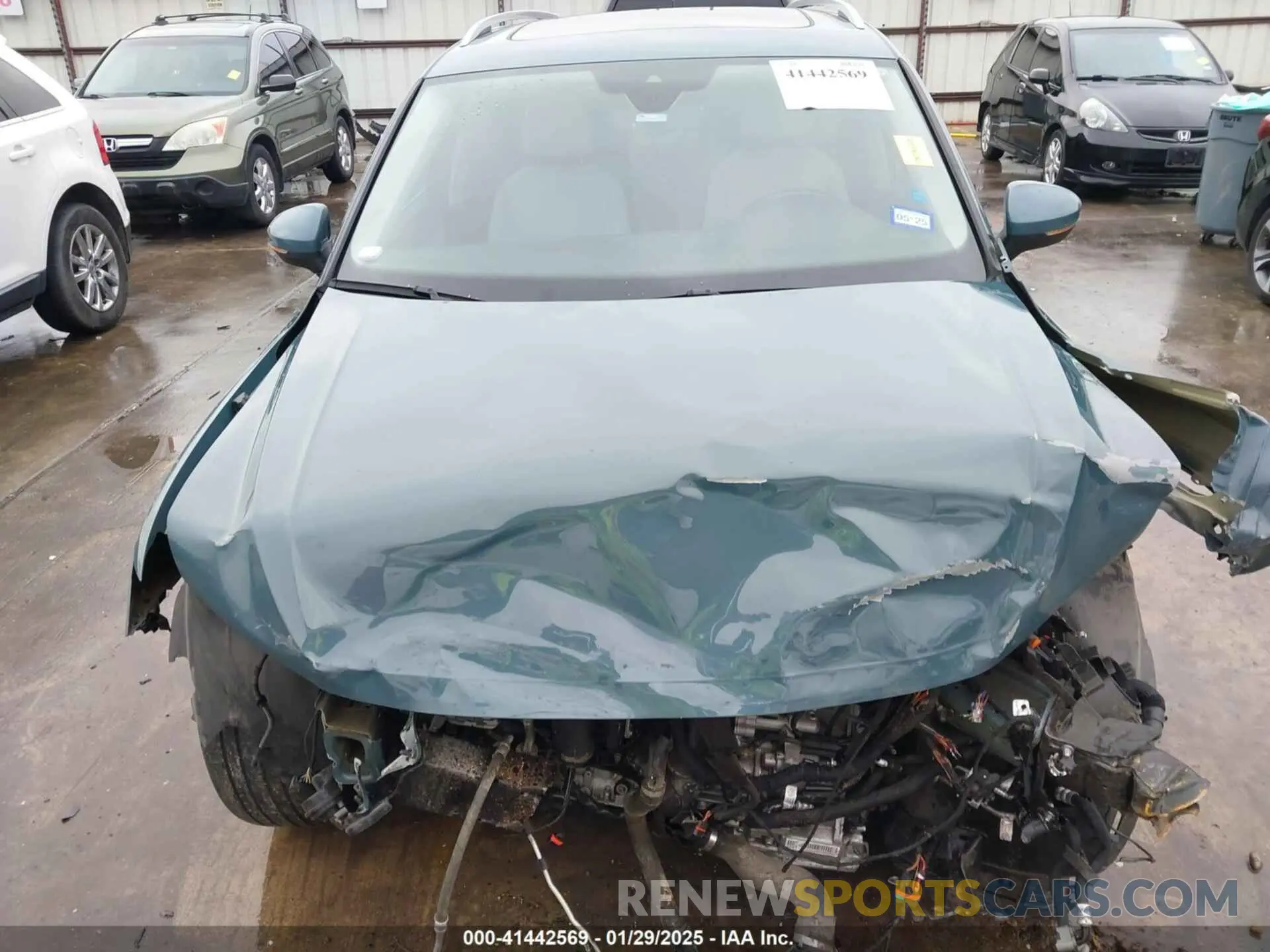 12 Photograph of a damaged car 3VV3B7AX3LM115514 VOLKSWAGEN TIGUAN 2020
