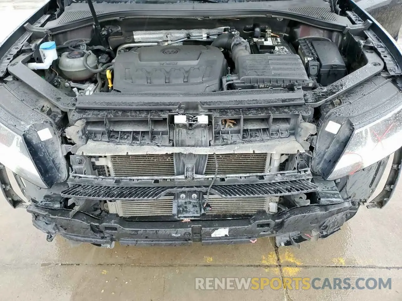 11 Photograph of a damaged car 3VV3B7AX3LM132894 VOLKSWAGEN TIGUAN 2020