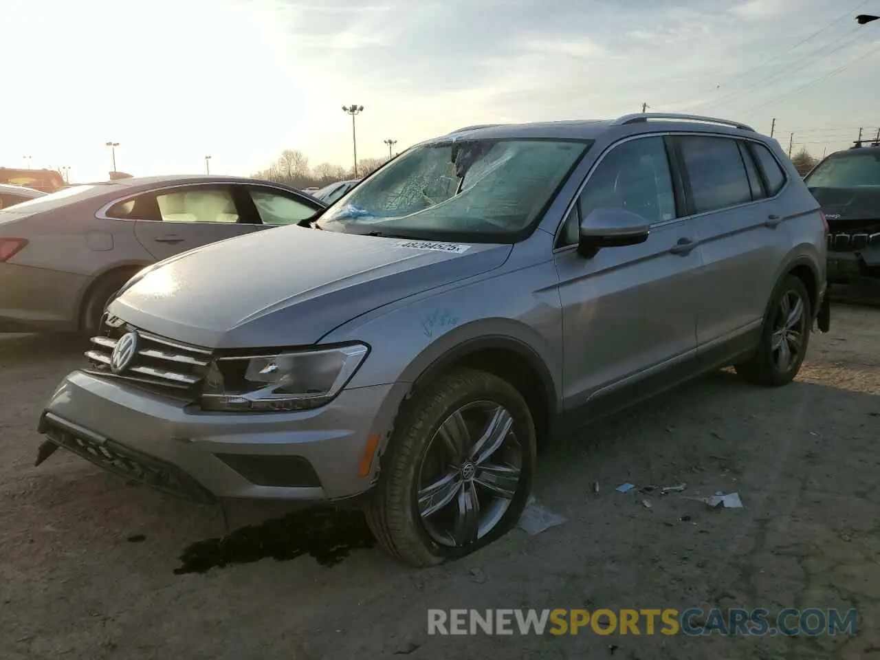 1 Фотография поврежденного автомобиля 3VV3B7AX4LM115845 VOLKSWAGEN TIGUAN 2020