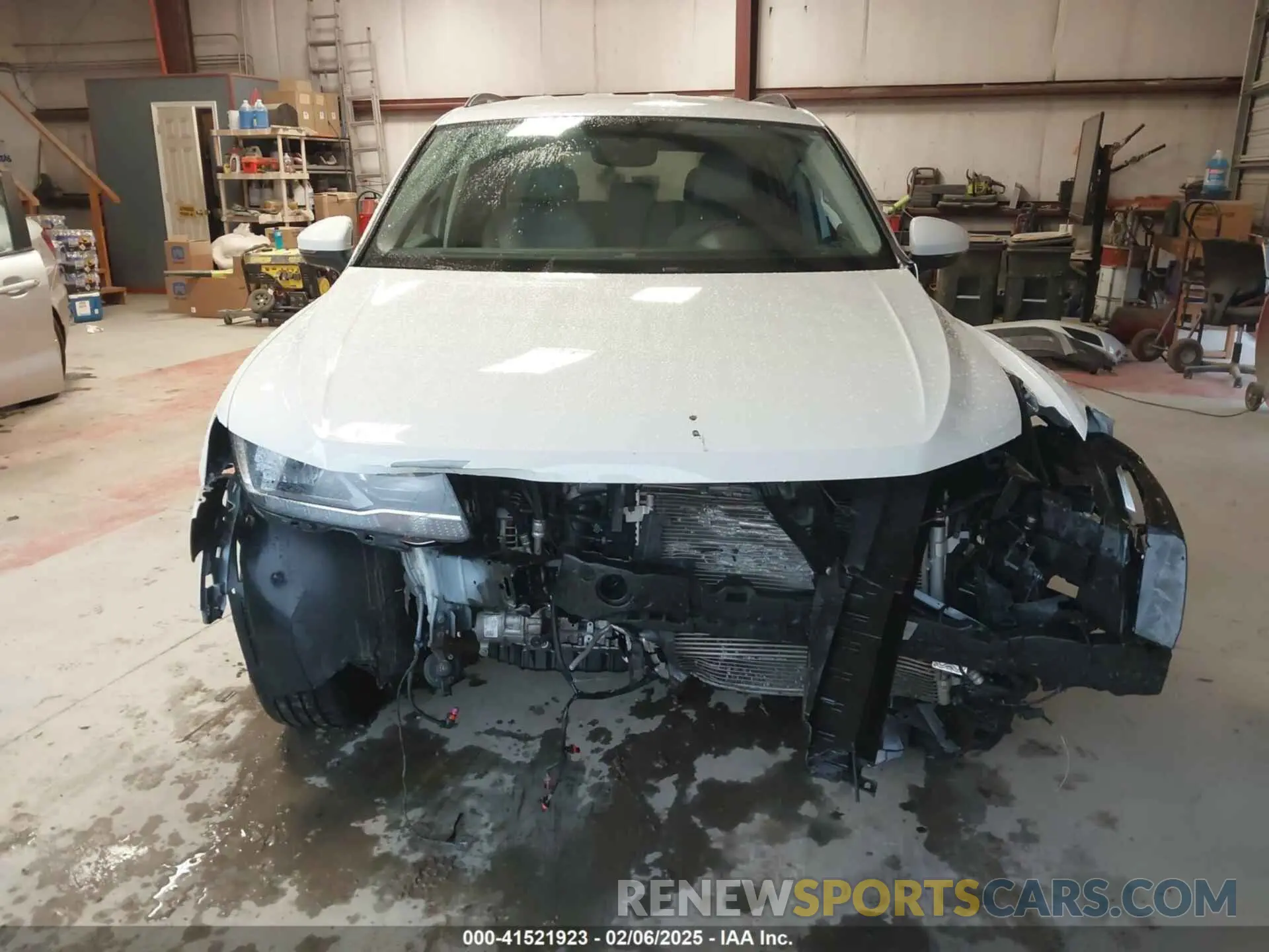 6 Photograph of a damaged car 3VV3B7AX4LM141023 VOLKSWAGEN TIGUAN 2020
