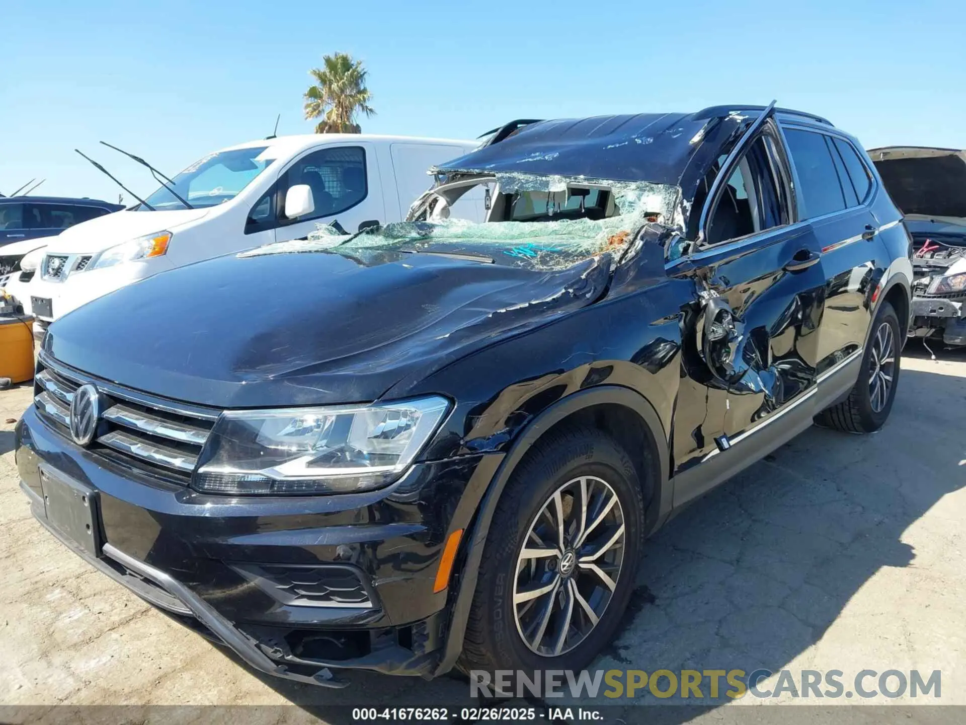 2 Фотография поврежденного автомобиля 3VV3B7AX6LM005167 VOLKSWAGEN TIGUAN 2020