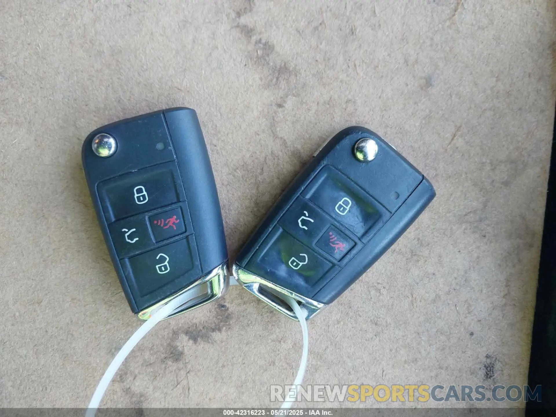 11 Фотография поврежденного автомобиля 3VV3B7AX7LM035567 VOLKSWAGEN TIGUAN 2020