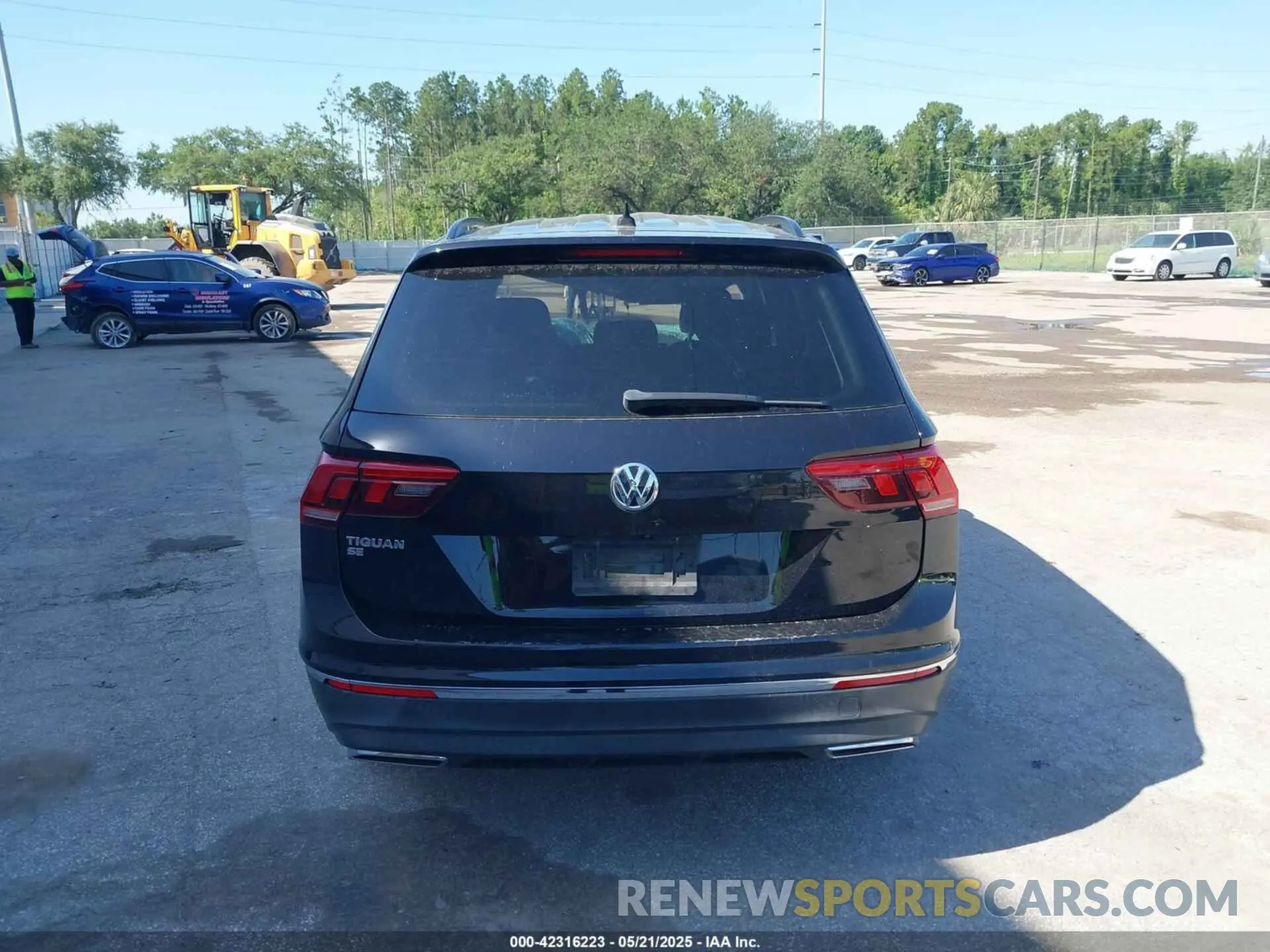 16 Фотография поврежденного автомобиля 3VV3B7AX7LM035567 VOLKSWAGEN TIGUAN 2020