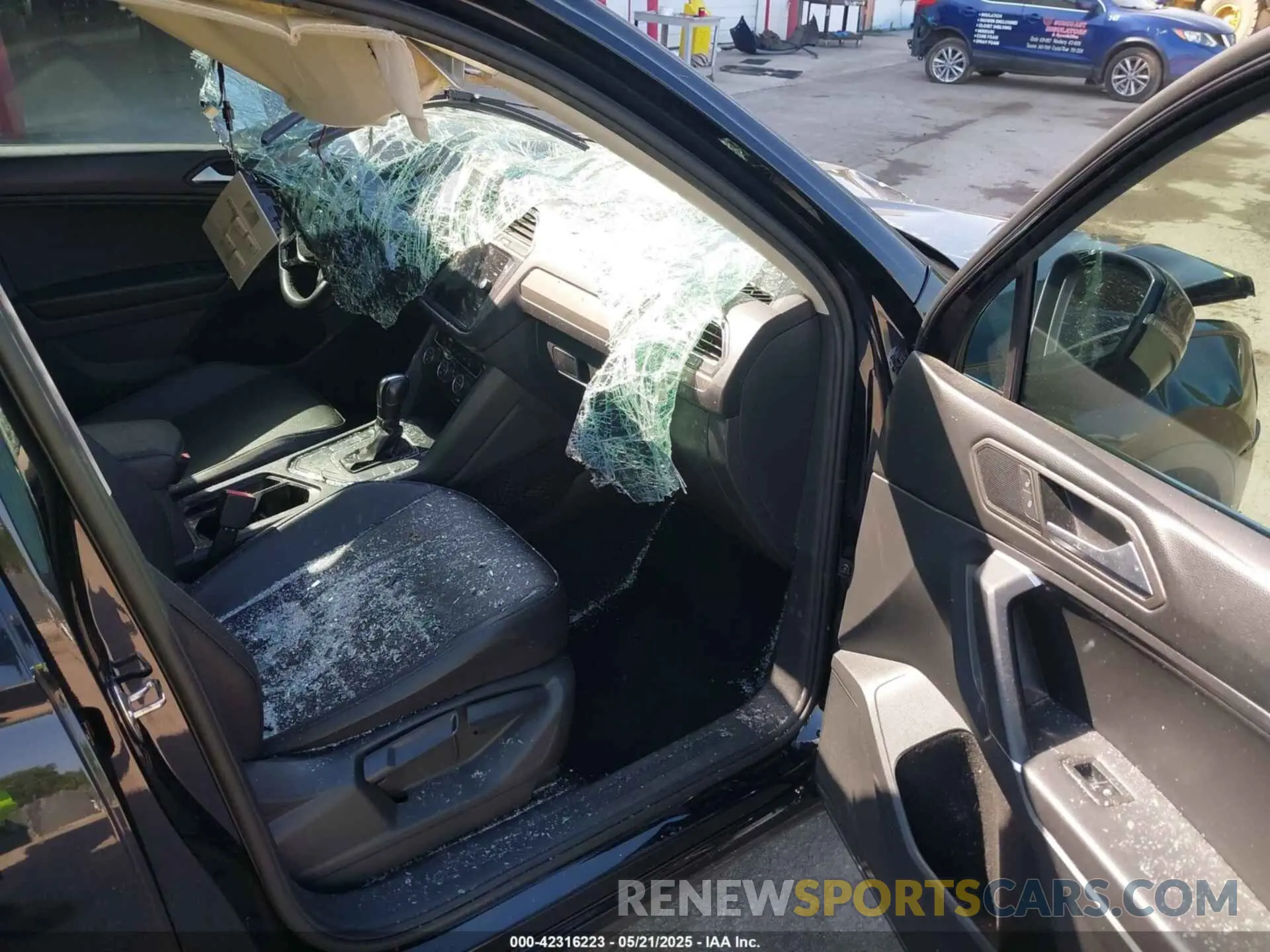5 Фотография поврежденного автомобиля 3VV3B7AX7LM035567 VOLKSWAGEN TIGUAN 2020