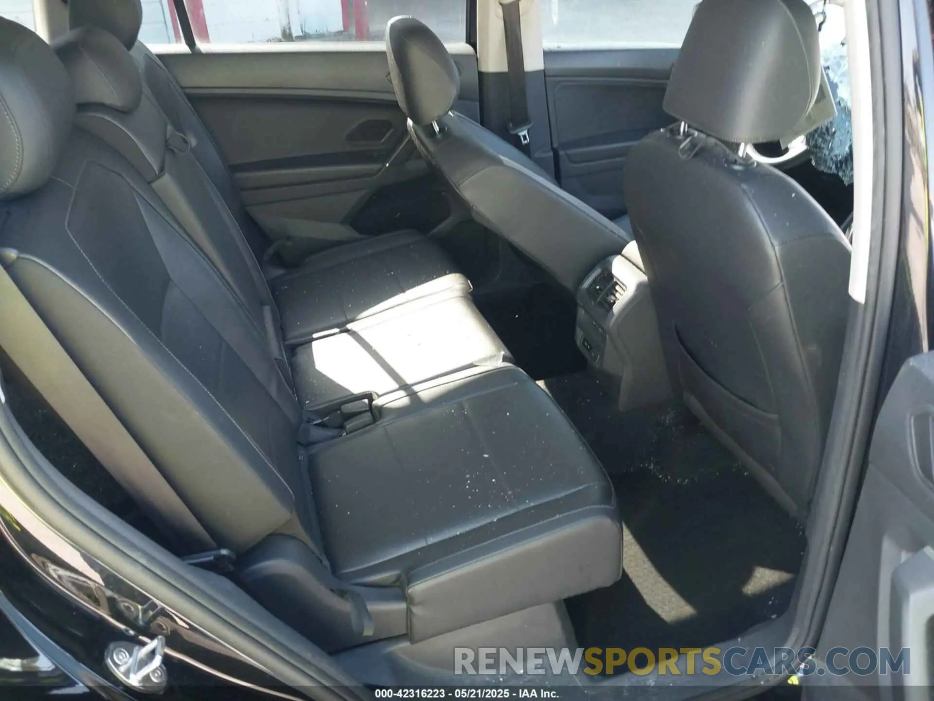 8 Фотография поврежденного автомобиля 3VV3B7AX7LM035567 VOLKSWAGEN TIGUAN 2020