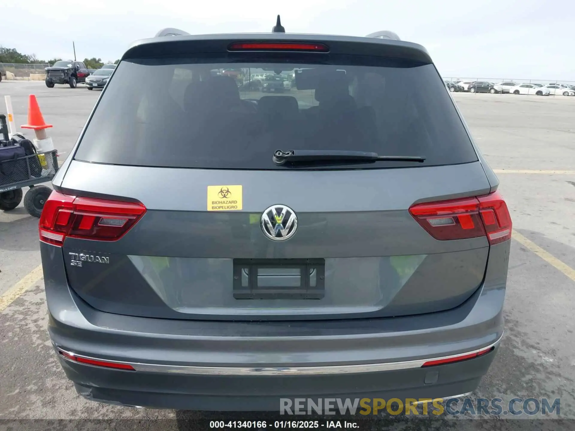 15 Photograph of a damaged car 3VV3B7AX7LM053017 VOLKSWAGEN TIGUAN 2020