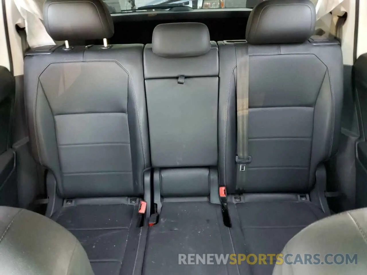 10 Фотография поврежденного автомобиля 3VV3B7AX8LM079481 VOLKSWAGEN TIGUAN 2020