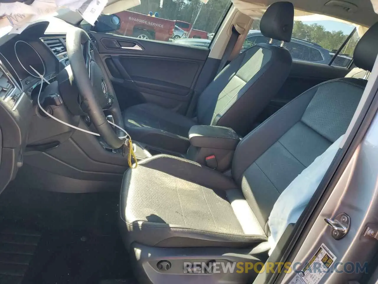 7 Photograph of a damaged car 3VV3B7AX8LM121003 VOLKSWAGEN TIGUAN 2020