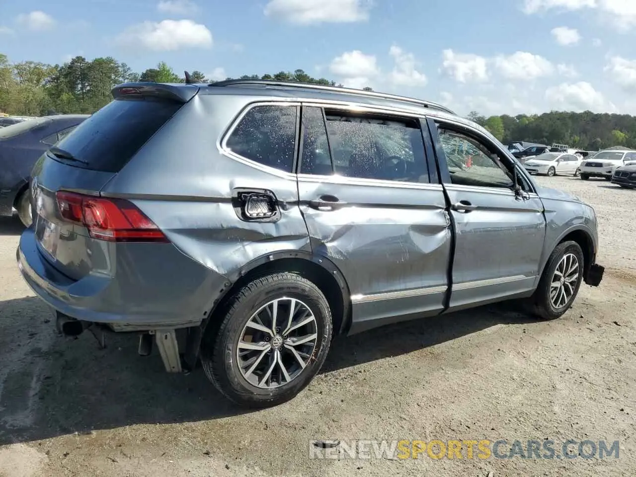 3 Photograph of a damaged car 3VV3B7AX9LM141471 VOLKSWAGEN TIGUAN 2020