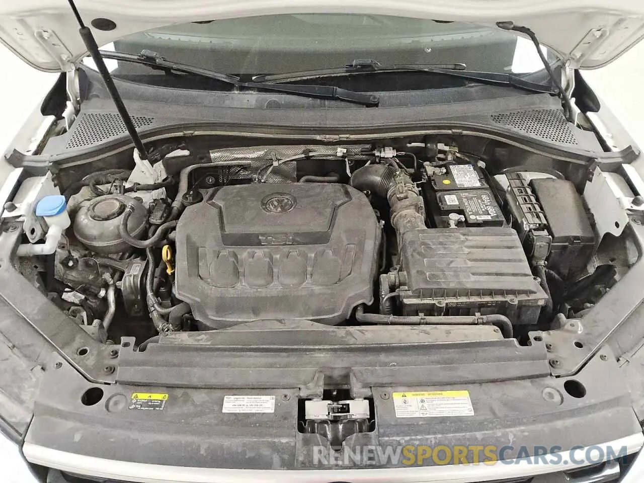 12 Photograph of a damaged car 3VV3B7AX9LM147982 VOLKSWAGEN TIGUAN 2020