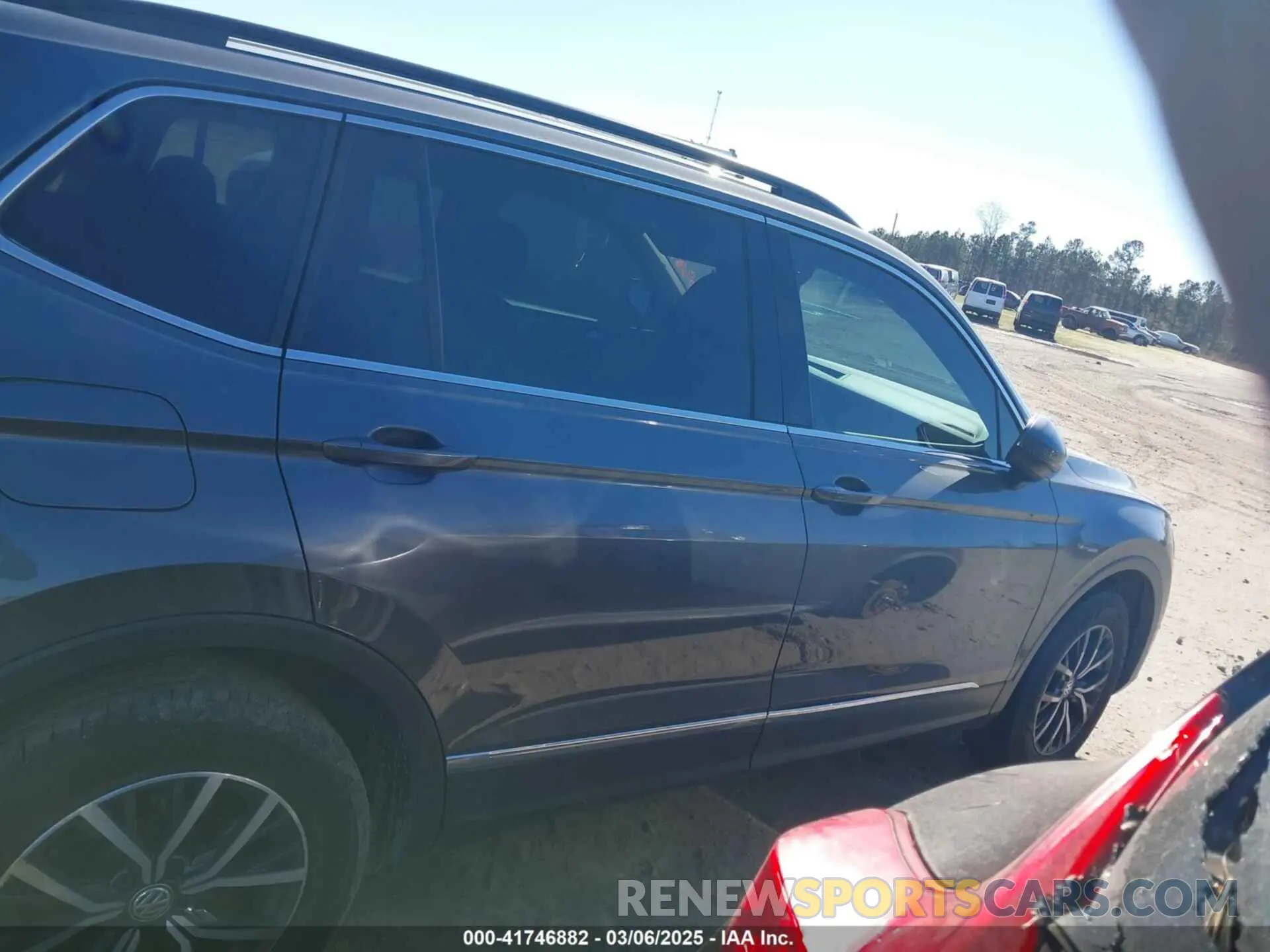 12 Фотография поврежденного автомобиля 3VV3B7AXXLM044893 VOLKSWAGEN TIGUAN 2020