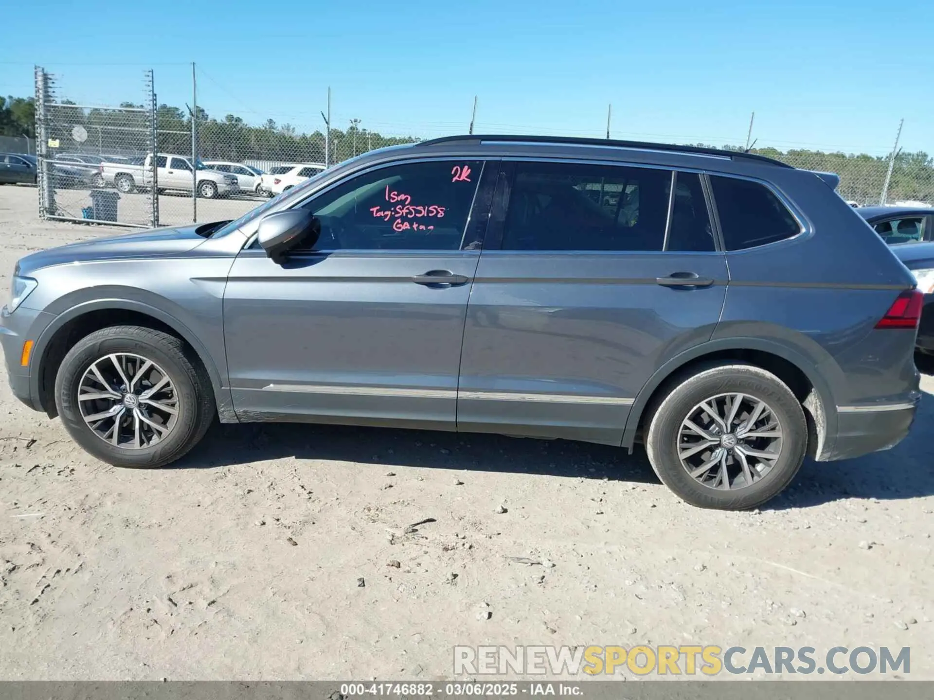 13 Фотография поврежденного автомобиля 3VV3B7AXXLM044893 VOLKSWAGEN TIGUAN 2020