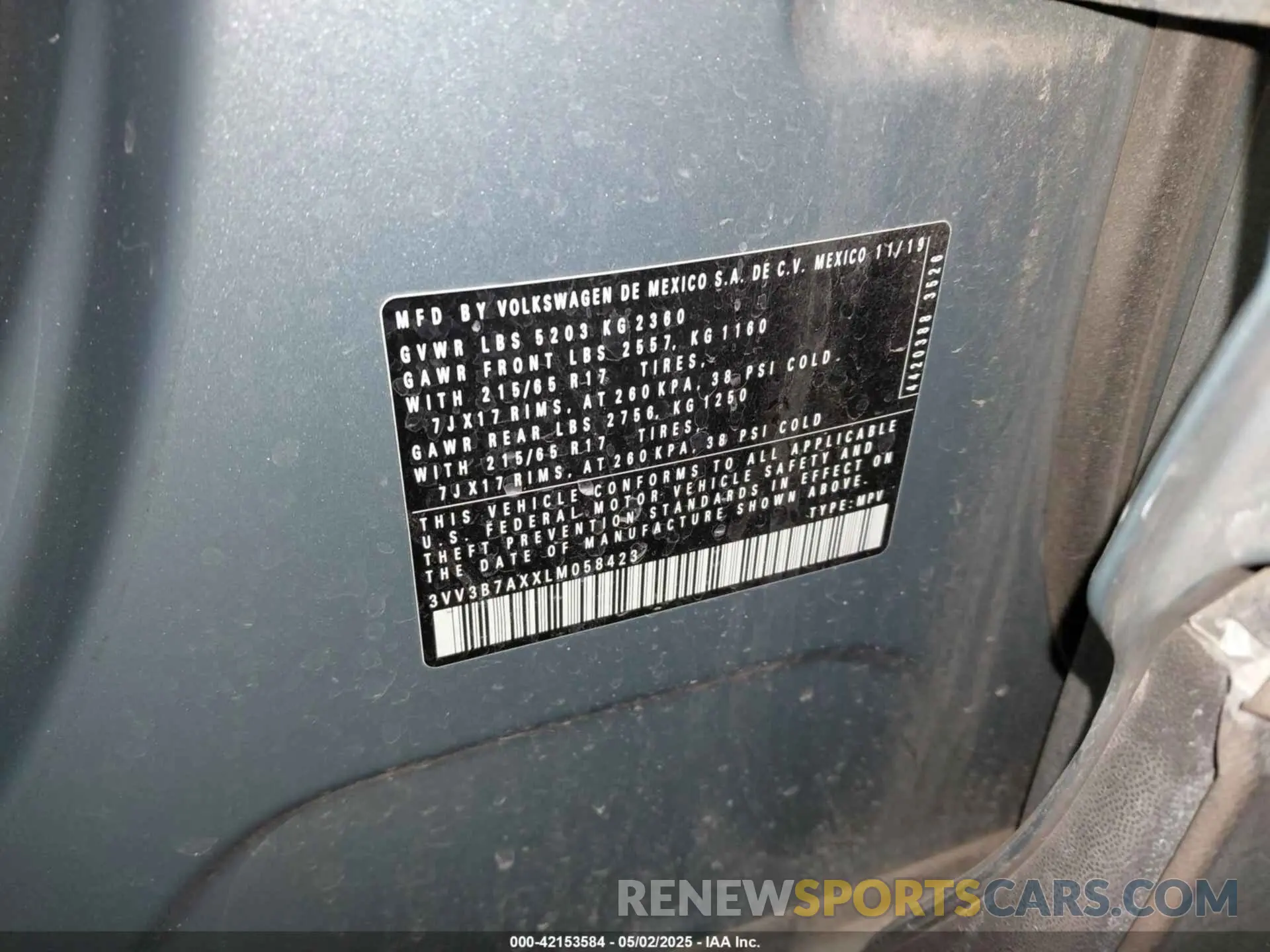 9 Photograph of a damaged car 3VV3B7AXXLM058423 VOLKSWAGEN TIGUAN 2020