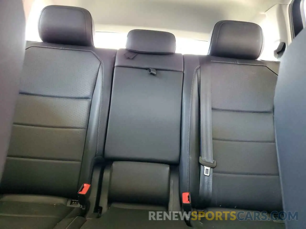 10 Photograph of a damaged car 3VV3B7AXXLM138188 VOLKSWAGEN TIGUAN 2020