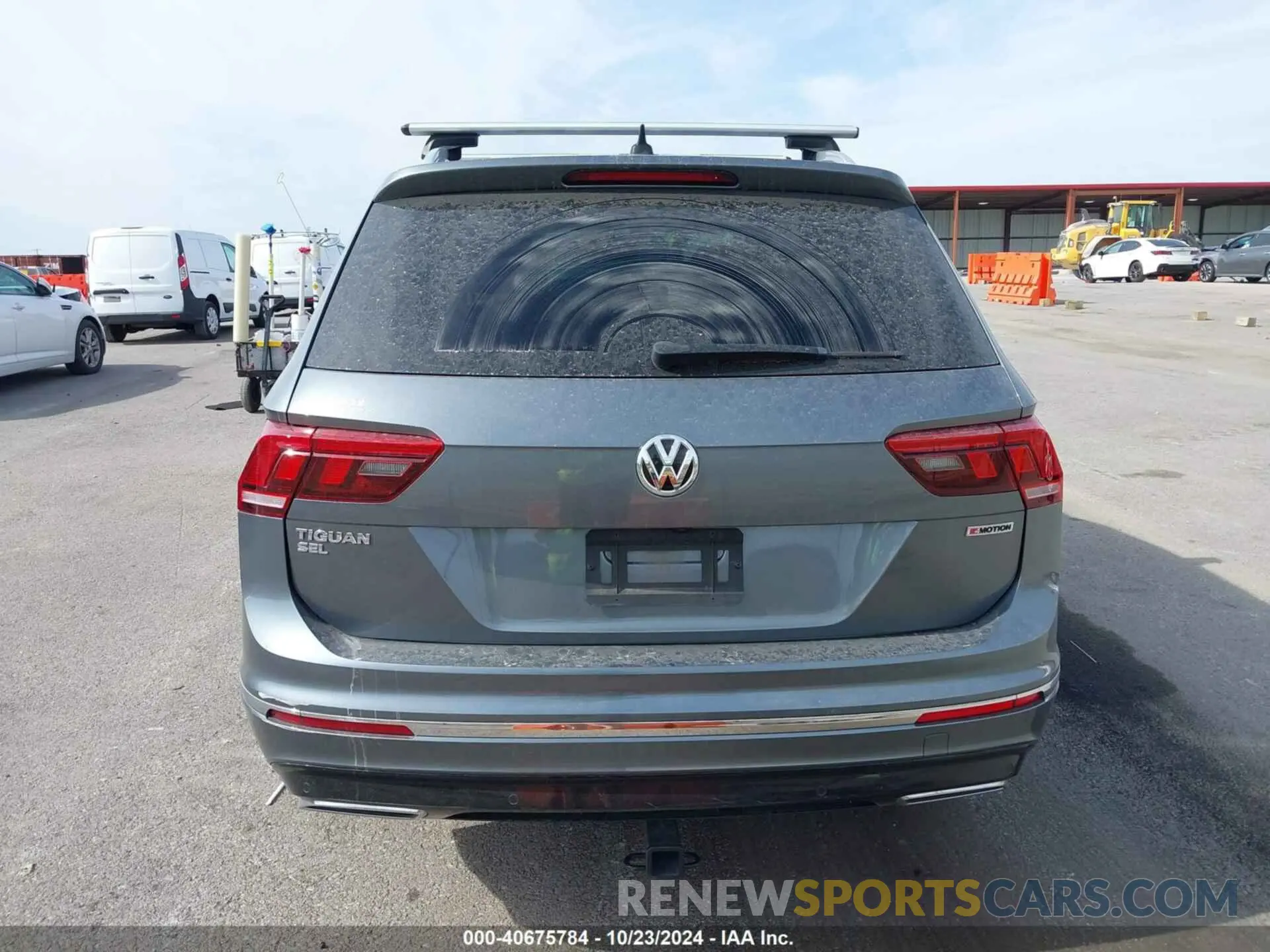 16 Photograph of a damaged car 3VV4B7AX2LM150484 VOLKSWAGEN TIGUAN 2020