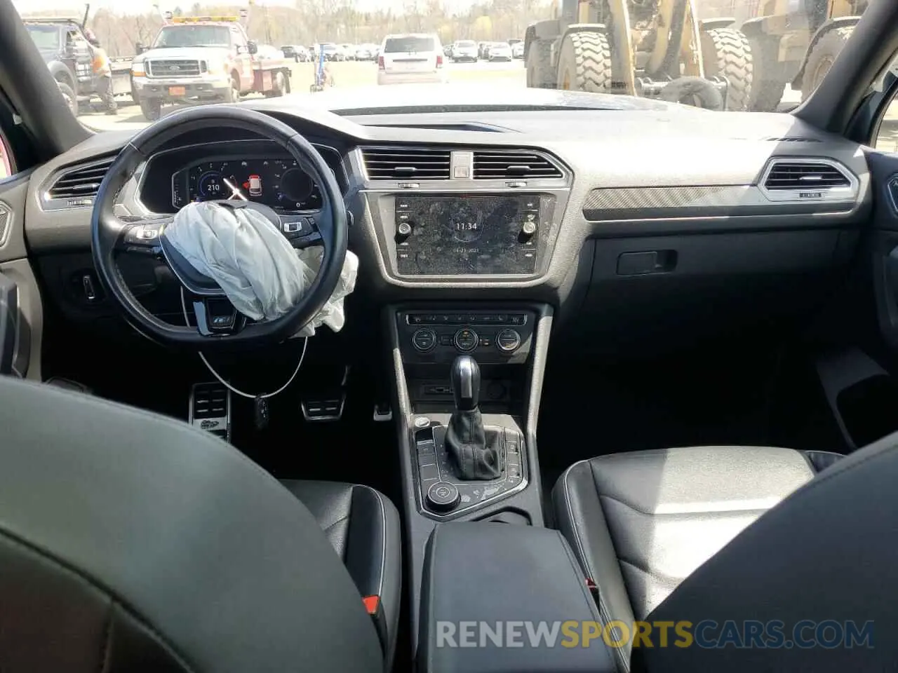8 Photograph of a damaged car 3VV4B7AX4LM114179 VOLKSWAGEN TIGUAN 2020