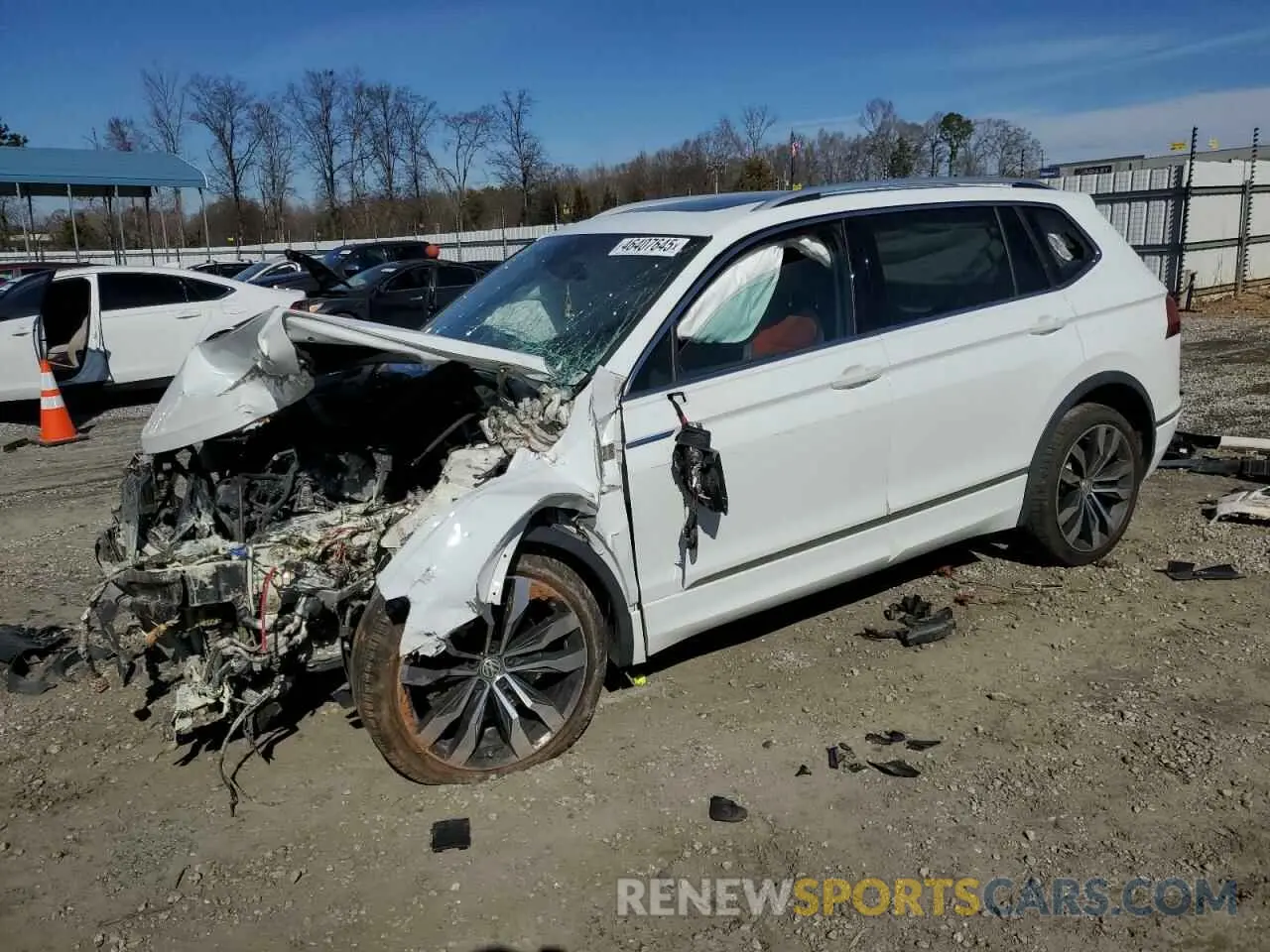 1 Photograph of a damaged car 3VV4B7AX7LM178345 VOLKSWAGEN TIGUAN 2020
