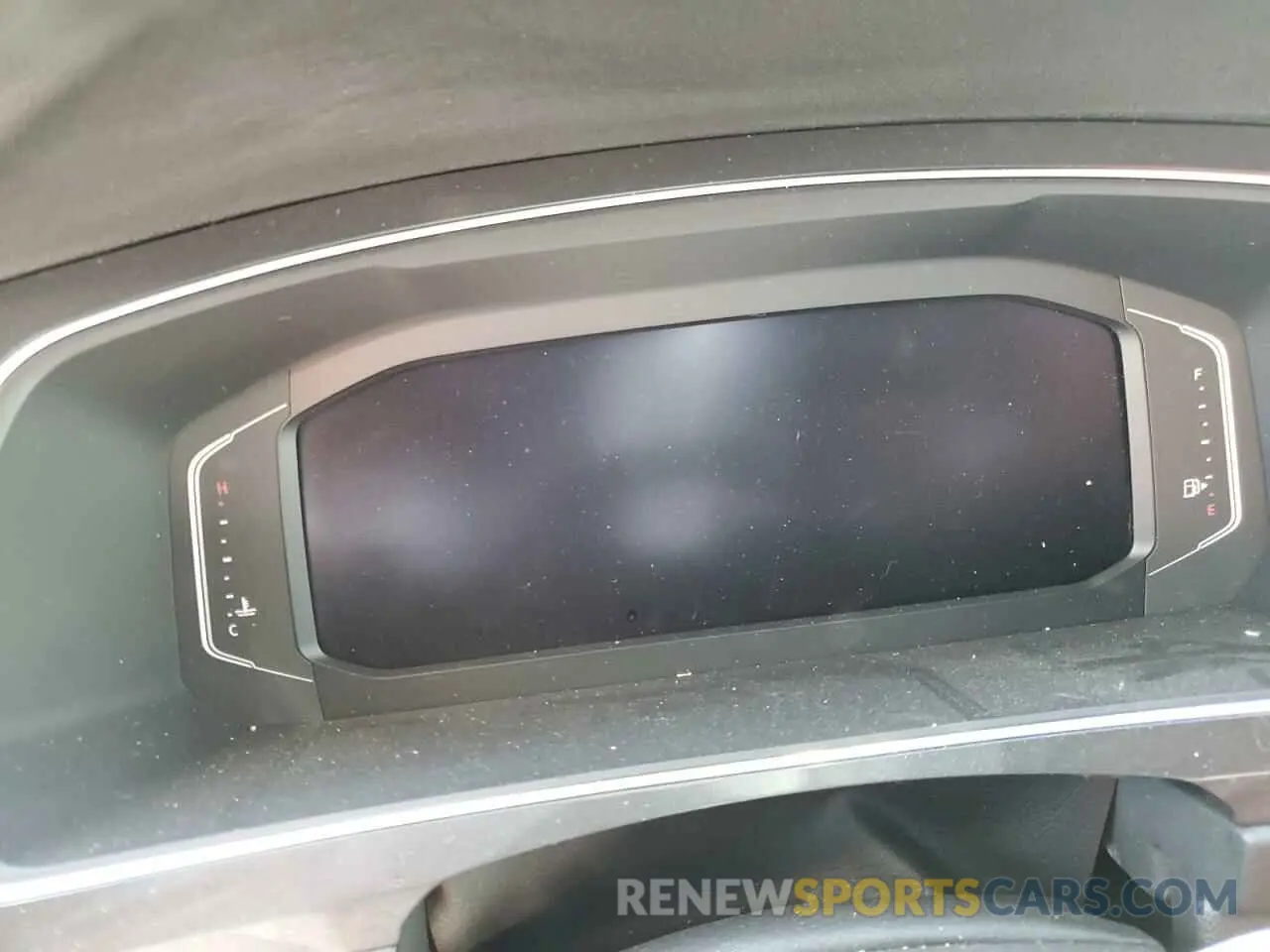 9 Photograph of a damaged car 3VV4B7AX7LM178345 VOLKSWAGEN TIGUAN 2020
