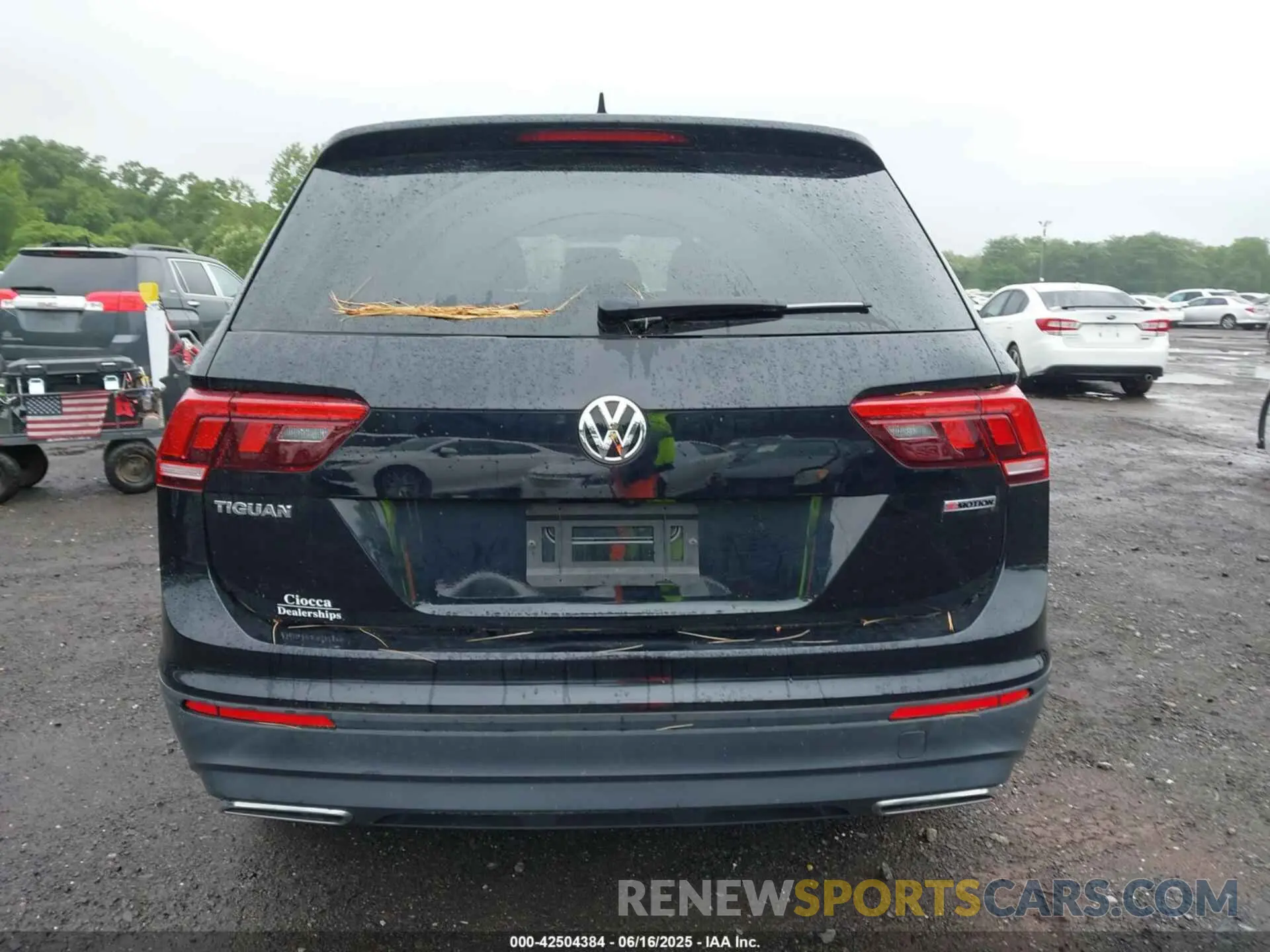 16 Photograph of a damaged car 3VV0B7AX3MM031908 VOLKSWAGEN TIGUAN 2021