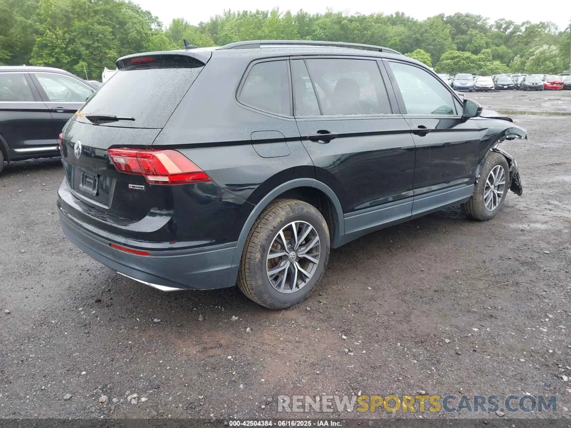 4 Photograph of a damaged car 3VV0B7AX3MM031908 VOLKSWAGEN TIGUAN 2021