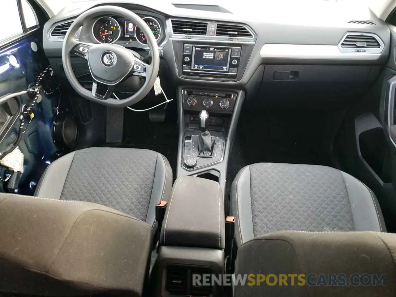 8 Фотография поврежденного автомобиля 3VV0B7AX3MM047493 VOLKSWAGEN TIGUAN 2021