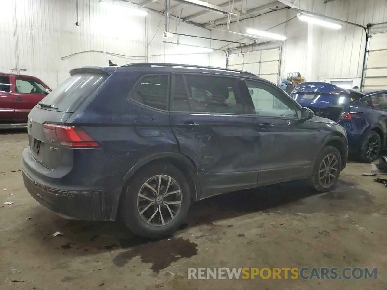 3 Фотография поврежденного автомобиля 3VV0B7AX3MM142099 VOLKSWAGEN TIGUAN 2021