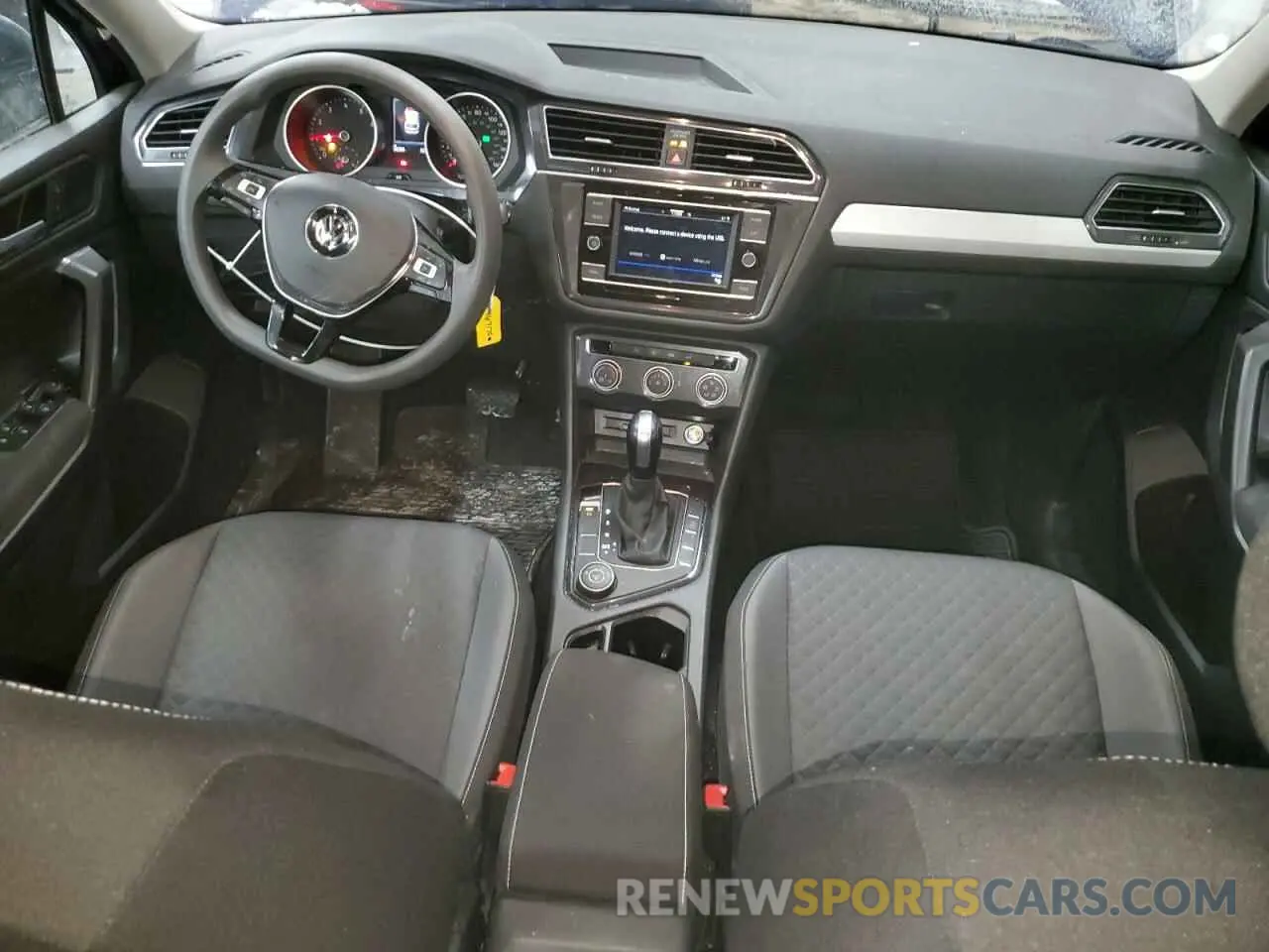 8 Фотография поврежденного автомобиля 3VV0B7AX3MM142099 VOLKSWAGEN TIGUAN 2021