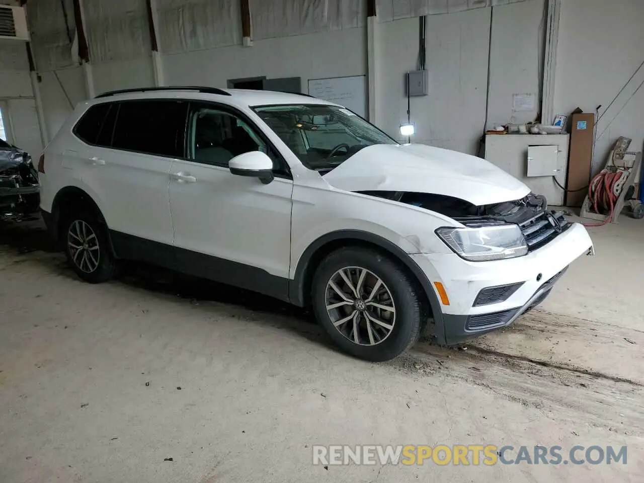 4 Фотография поврежденного автомобиля 3VV0B7AX4MM040312 VOLKSWAGEN TIGUAN 2021