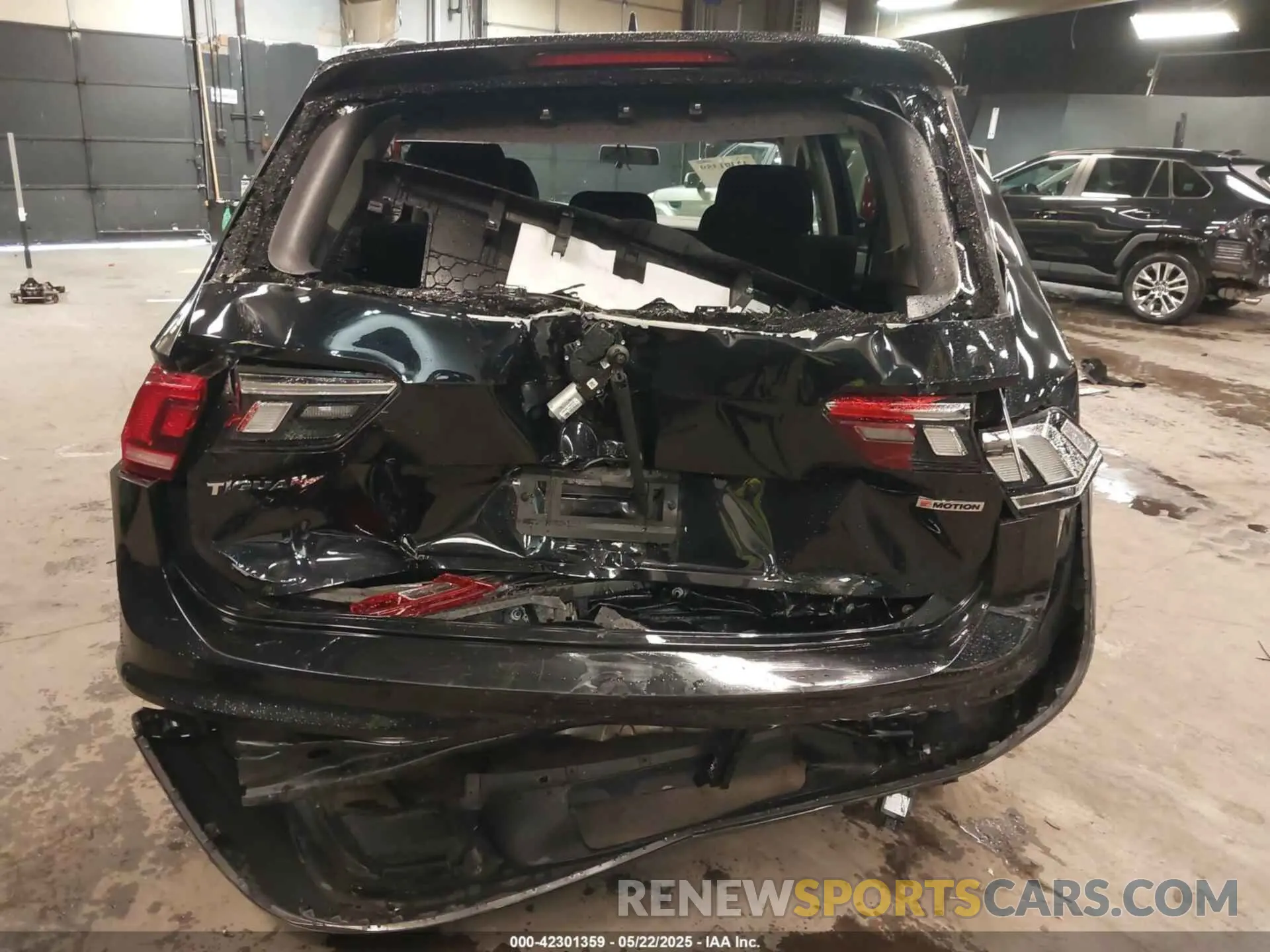 16 Фотография поврежденного автомобиля 3VV0B7AX5MM088269 VOLKSWAGEN TIGUAN 2021