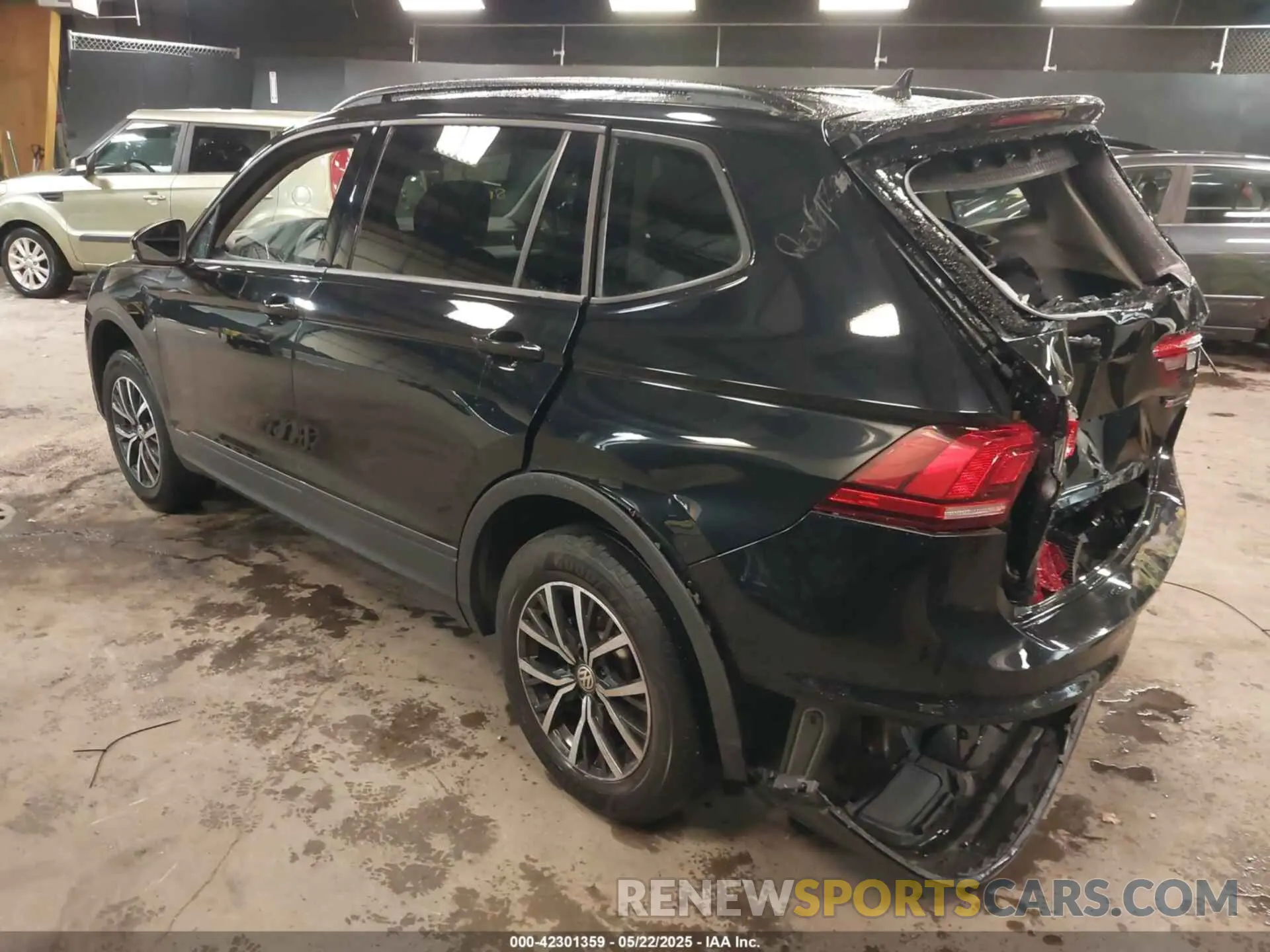 3 Фотография поврежденного автомобиля 3VV0B7AX5MM088269 VOLKSWAGEN TIGUAN 2021