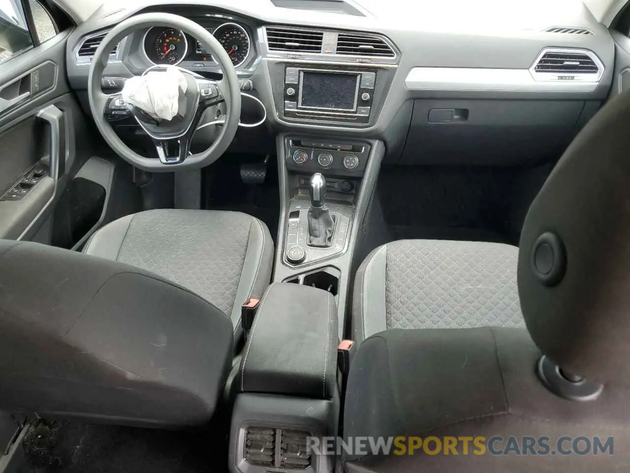 8 Photograph of a damaged car 3VV0B7AXXMM103106 VOLKSWAGEN TIGUAN 2021