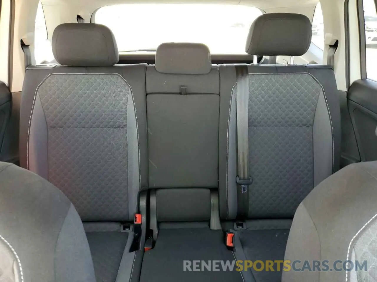 10 Фотография поврежденного автомобиля 3VV1B7AX0MM108609 VOLKSWAGEN TIGUAN 2021