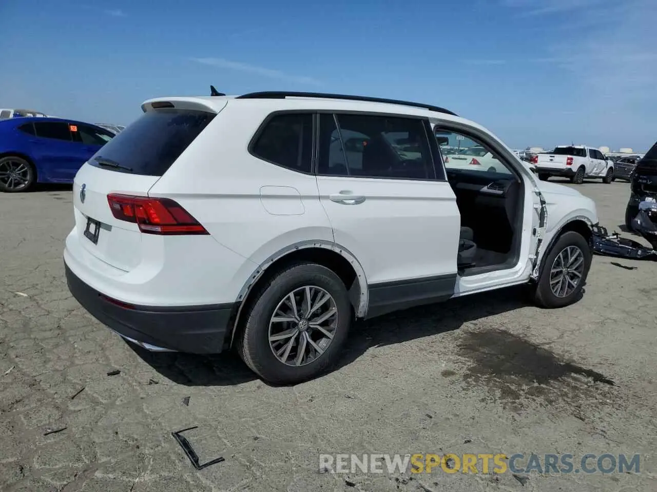 3 Фотография поврежденного автомобиля 3VV1B7AX0MM108609 VOLKSWAGEN TIGUAN 2021