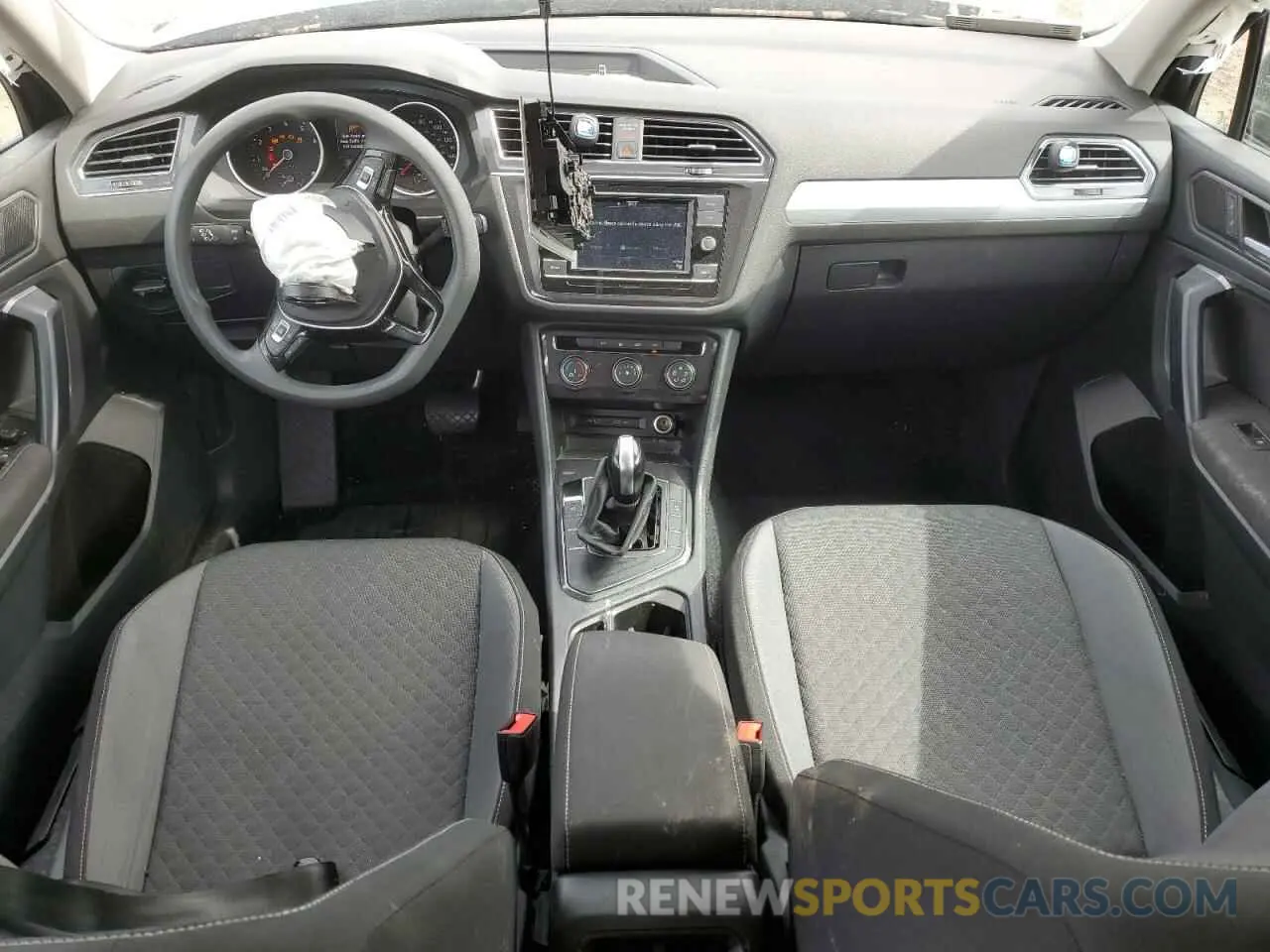 8 Фотография поврежденного автомобиля 3VV1B7AX1MM012505 VOLKSWAGEN TIGUAN 2021