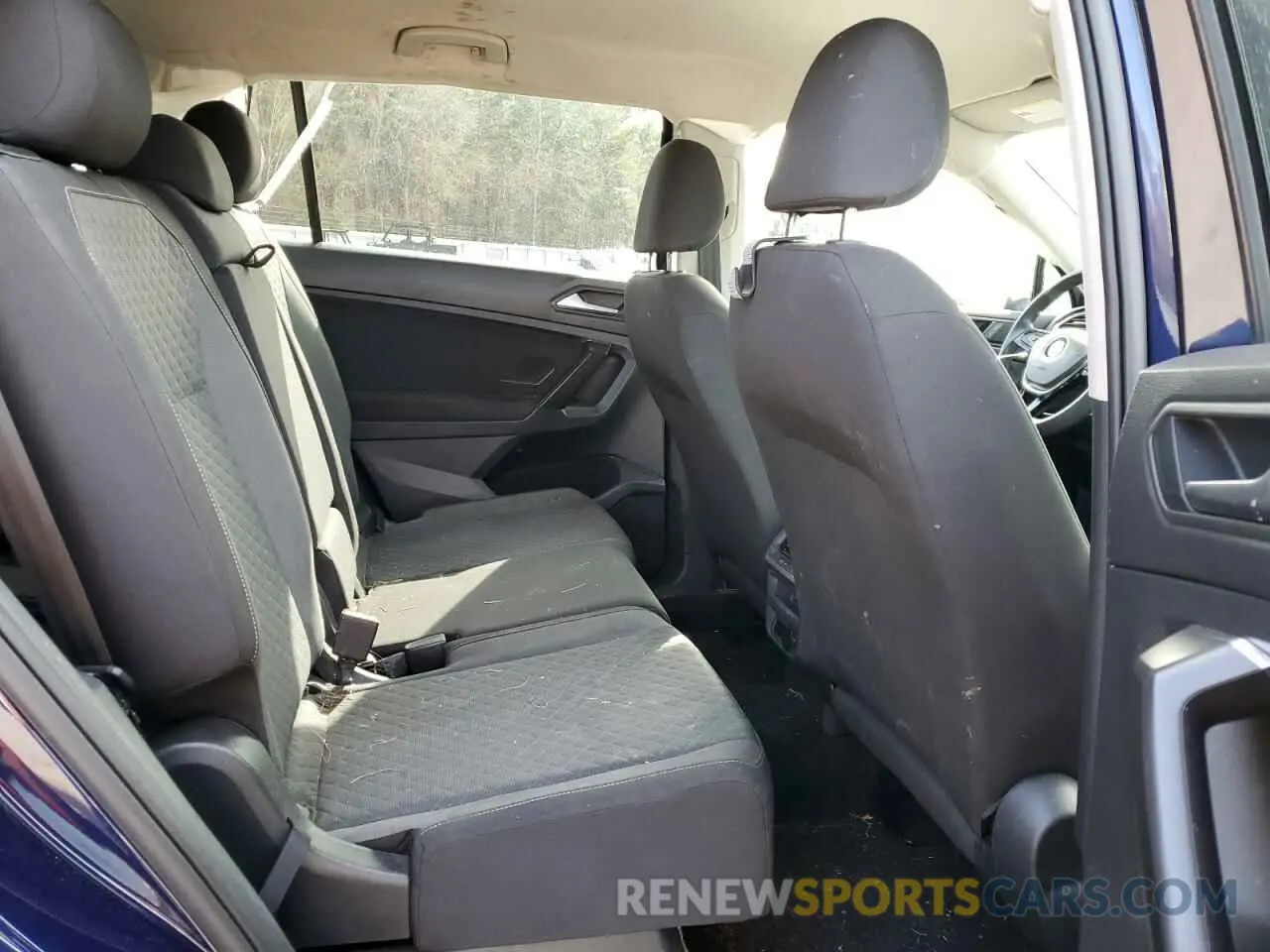 12 Photograph of a damaged car 3VV1B7AX1MM155518 VOLKSWAGEN TIGUAN 2021