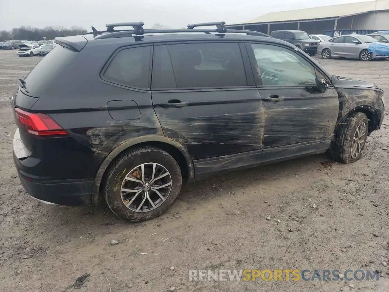 3 Photograph of a damaged car 3VV1B7AX2MM121474 VOLKSWAGEN TIGUAN 2021