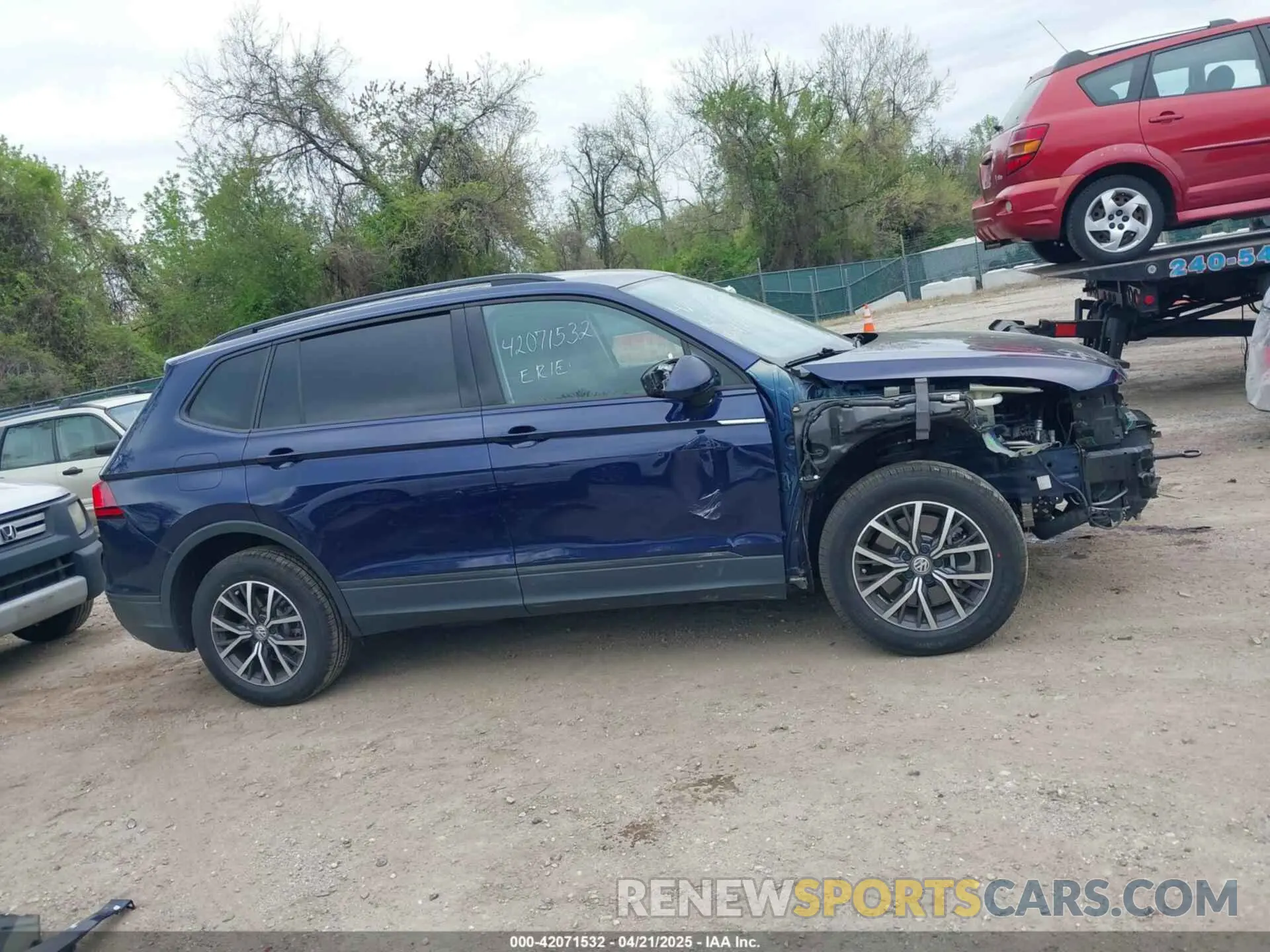 14 Photograph of a damaged car 3VV1B7AX3MM150773 VOLKSWAGEN TIGUAN 2021