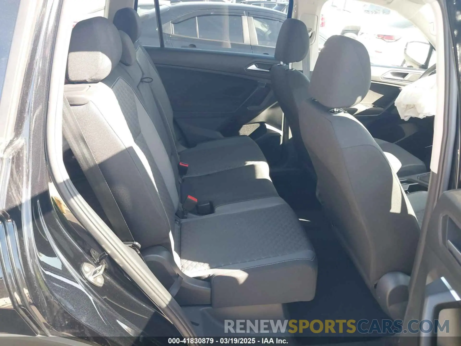8 Photograph of a damaged car 3VV1B7AX5MM025497 VOLKSWAGEN TIGUAN 2021