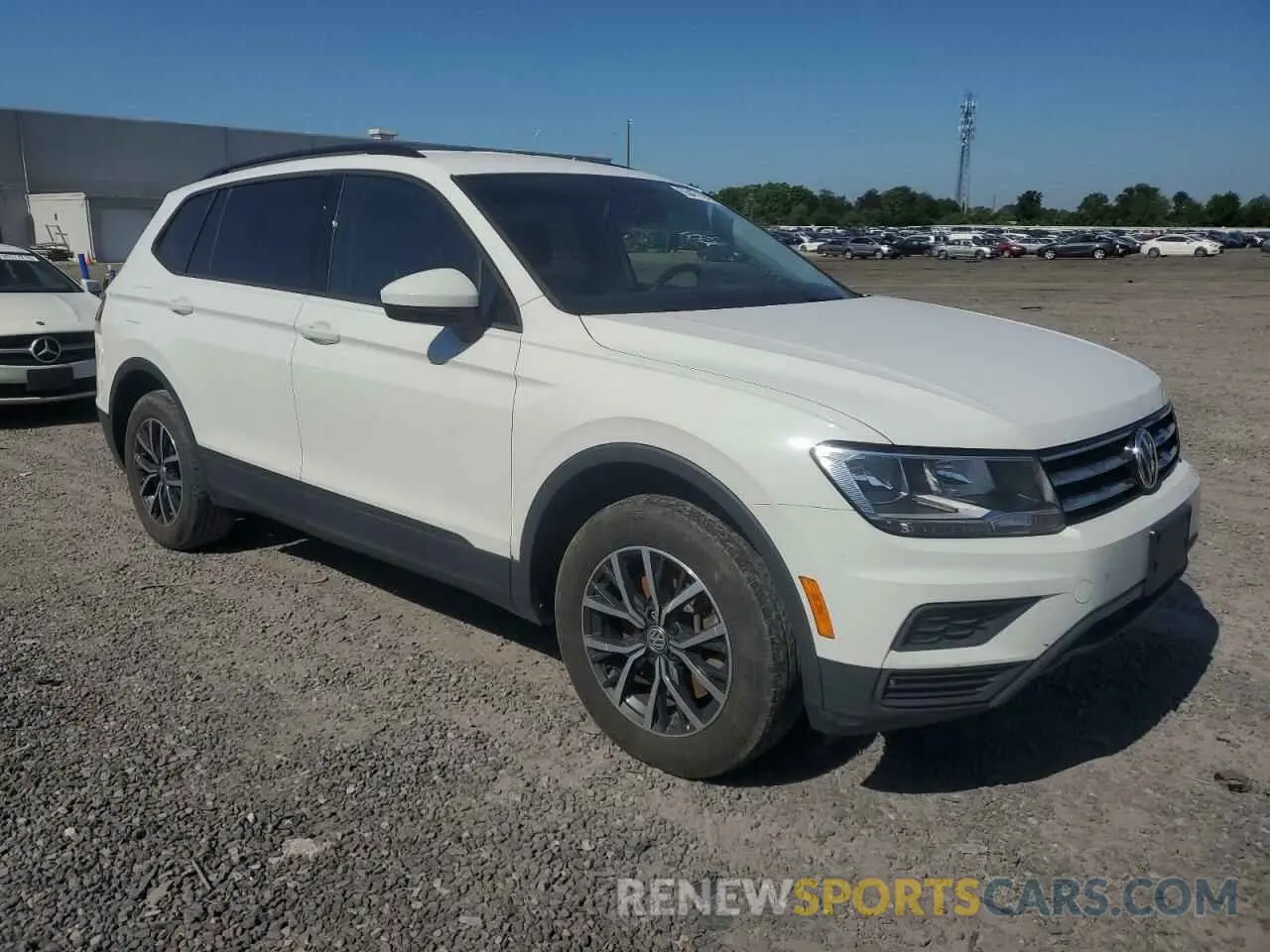 4 Photograph of a damaged car 3VV1B7AX5MM031994 VOLKSWAGEN TIGUAN 2021