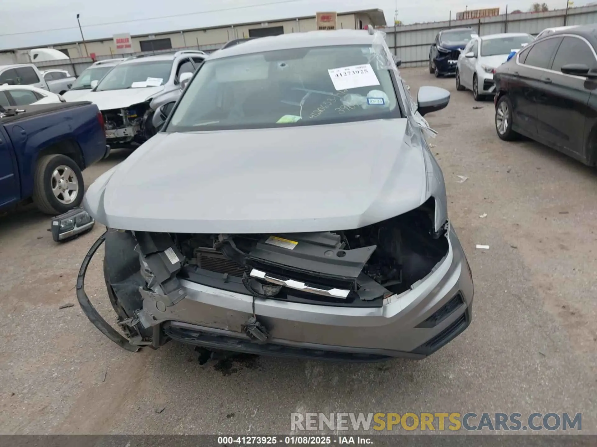 12 Photograph of a damaged car 3VV1B7AX6MM053907 VOLKSWAGEN TIGUAN 2021