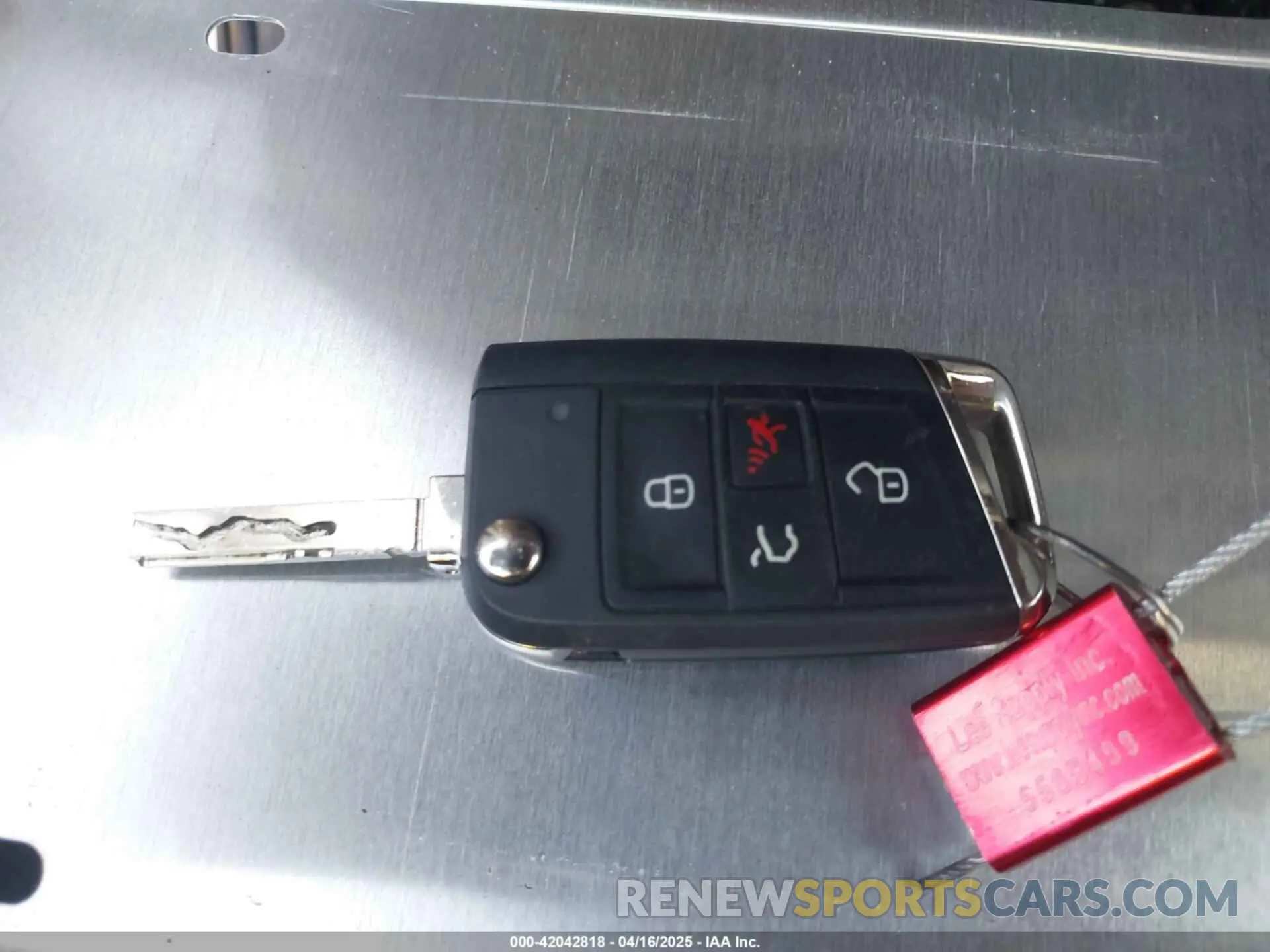 11 Photograph of a damaged car 3VV1B7AX6MM110493 VOLKSWAGEN TIGUAN 2021
