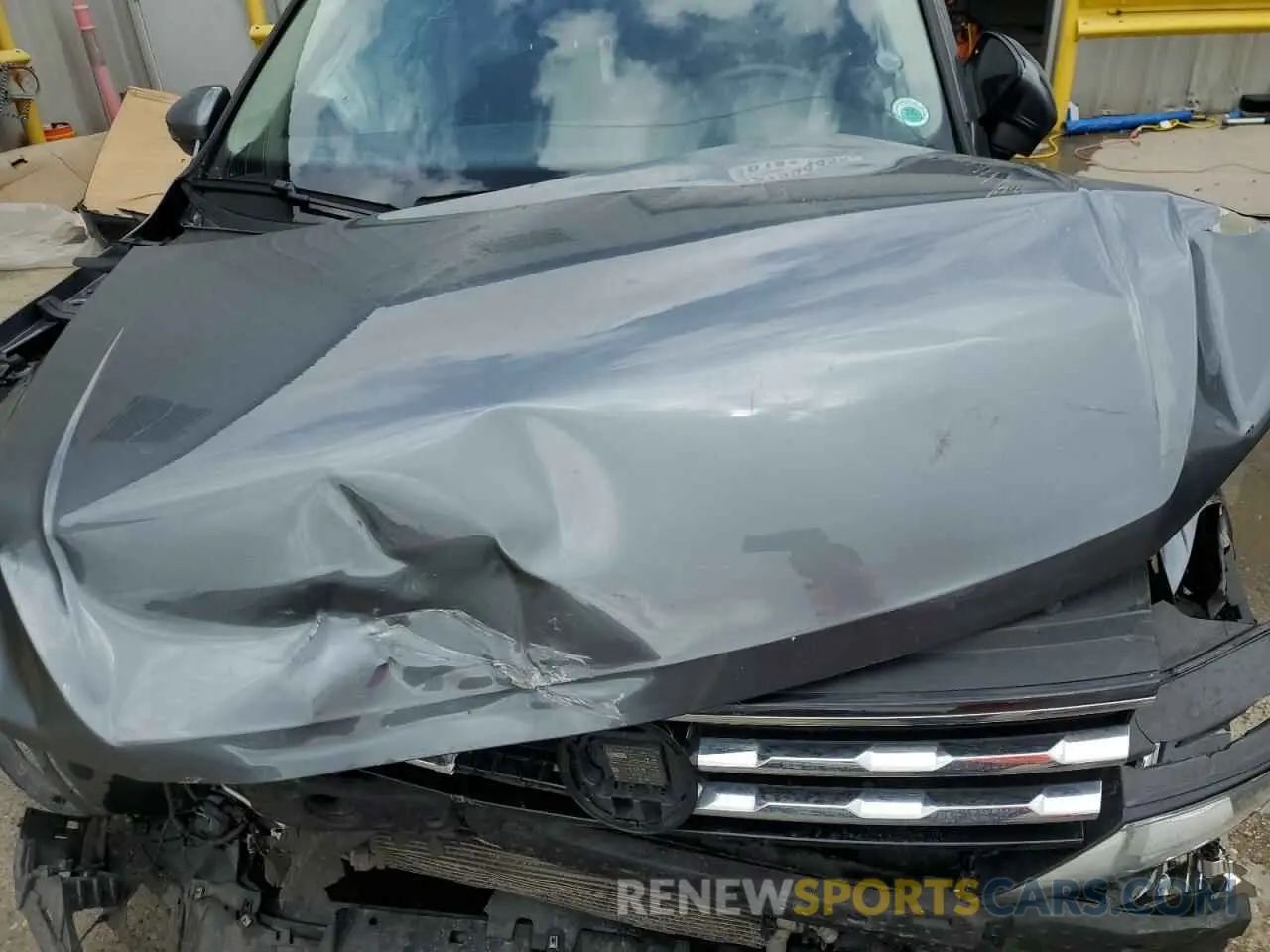 12 Photograph of a damaged car 3VV1B7AX6MM150458 VOLKSWAGEN TIGUAN 2021