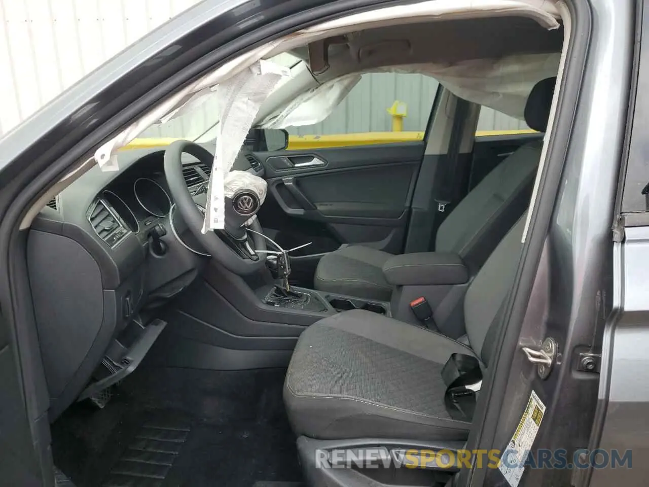 7 Photograph of a damaged car 3VV1B7AX6MM150458 VOLKSWAGEN TIGUAN 2021