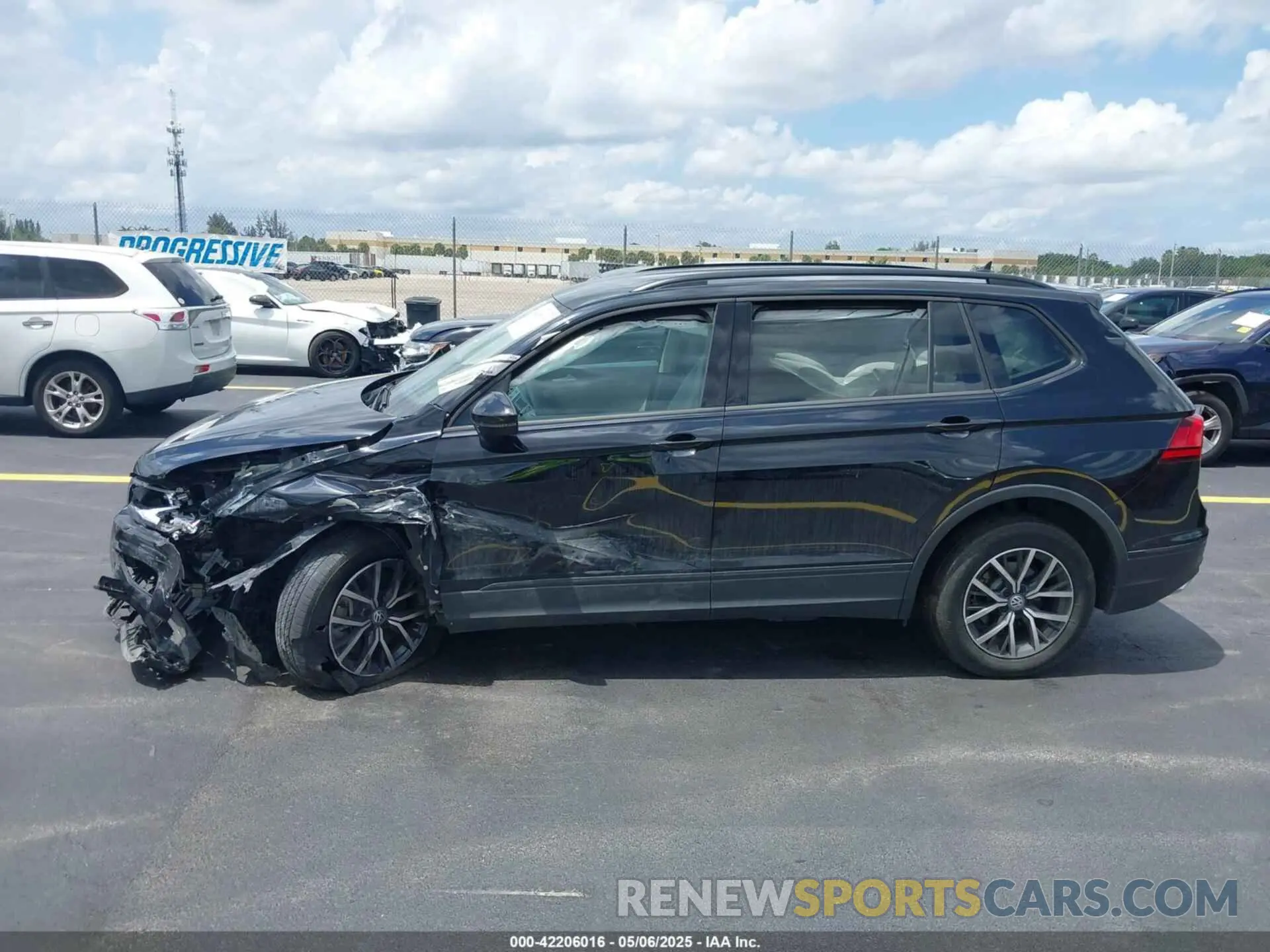 13 Фотография поврежденного автомобиля 3VV1B7AX7MM116609 VOLKSWAGEN TIGUAN 2021