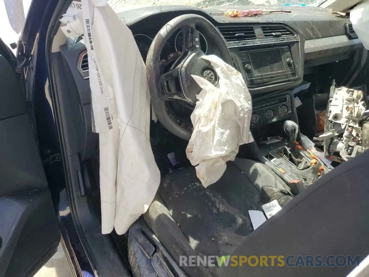 8 Photograph of a damaged car 3VV1B7AX8MM057067 VOLKSWAGEN TIGUAN 2021