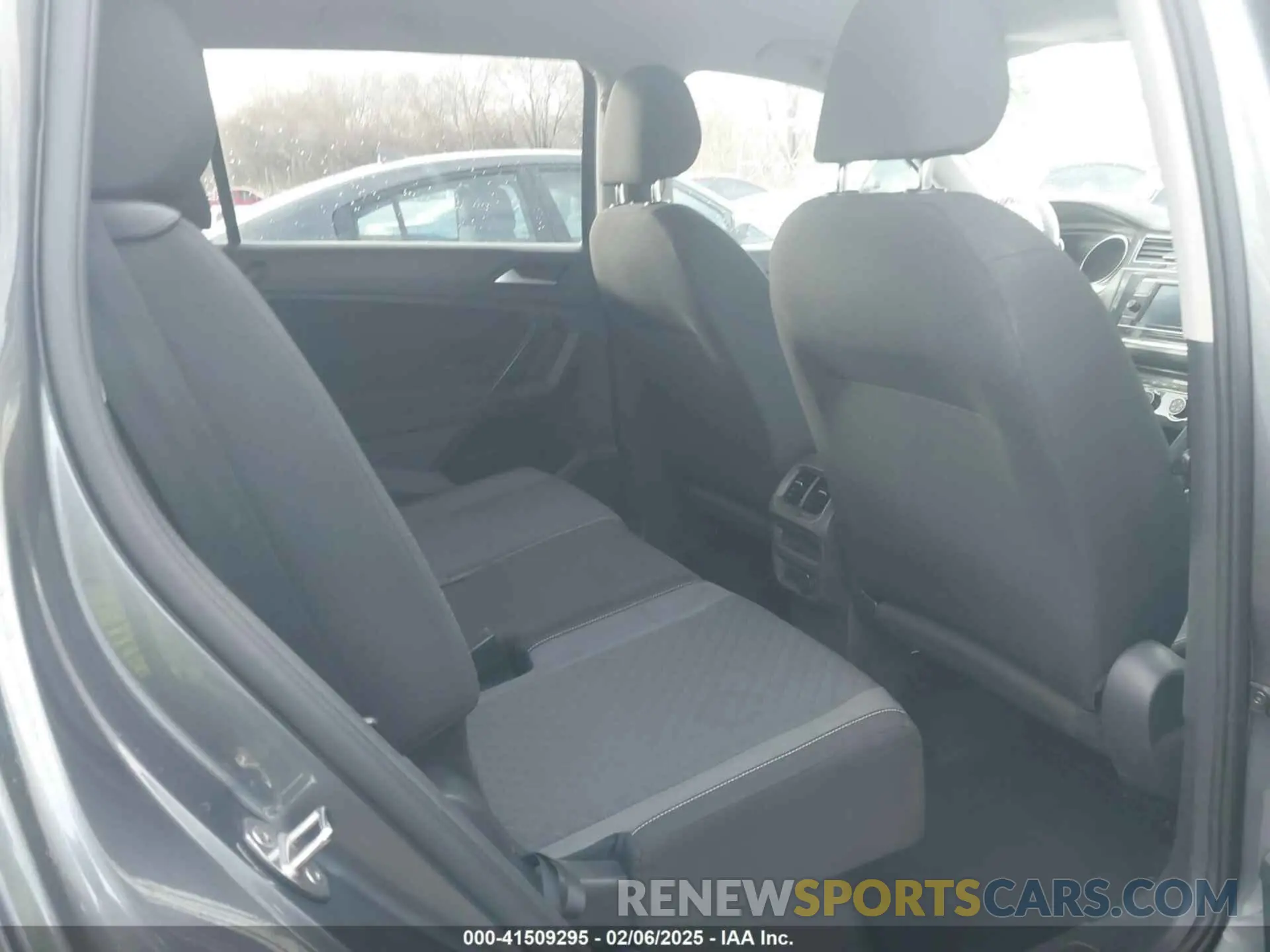 8 Фотография поврежденного автомобиля 3VV1B7AX9MM075450 VOLKSWAGEN TIGUAN 2021